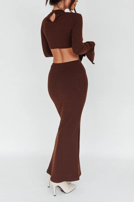 LONG SLEEVED FALRED MIDI DRESS