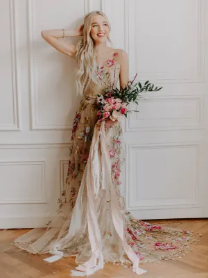 Long Wedding Dresses 3D Floral Embroidery Wedding Gowns JKW128