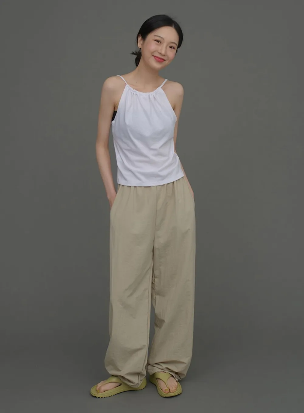 Loose Fit Banded Pants CA04