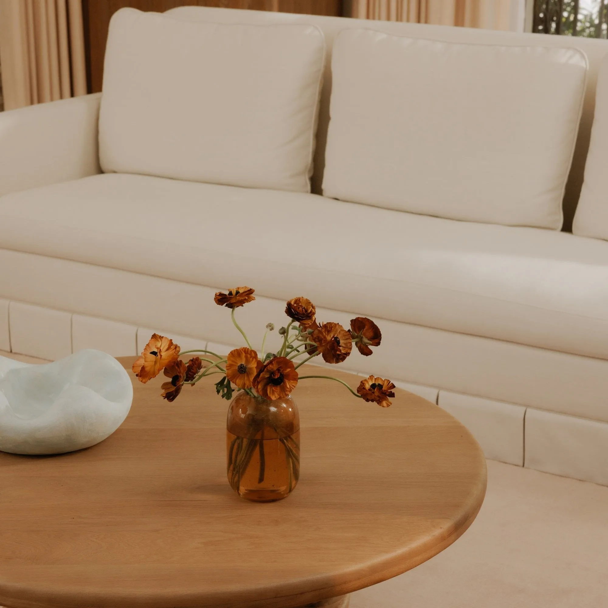 Lorenza Sofa