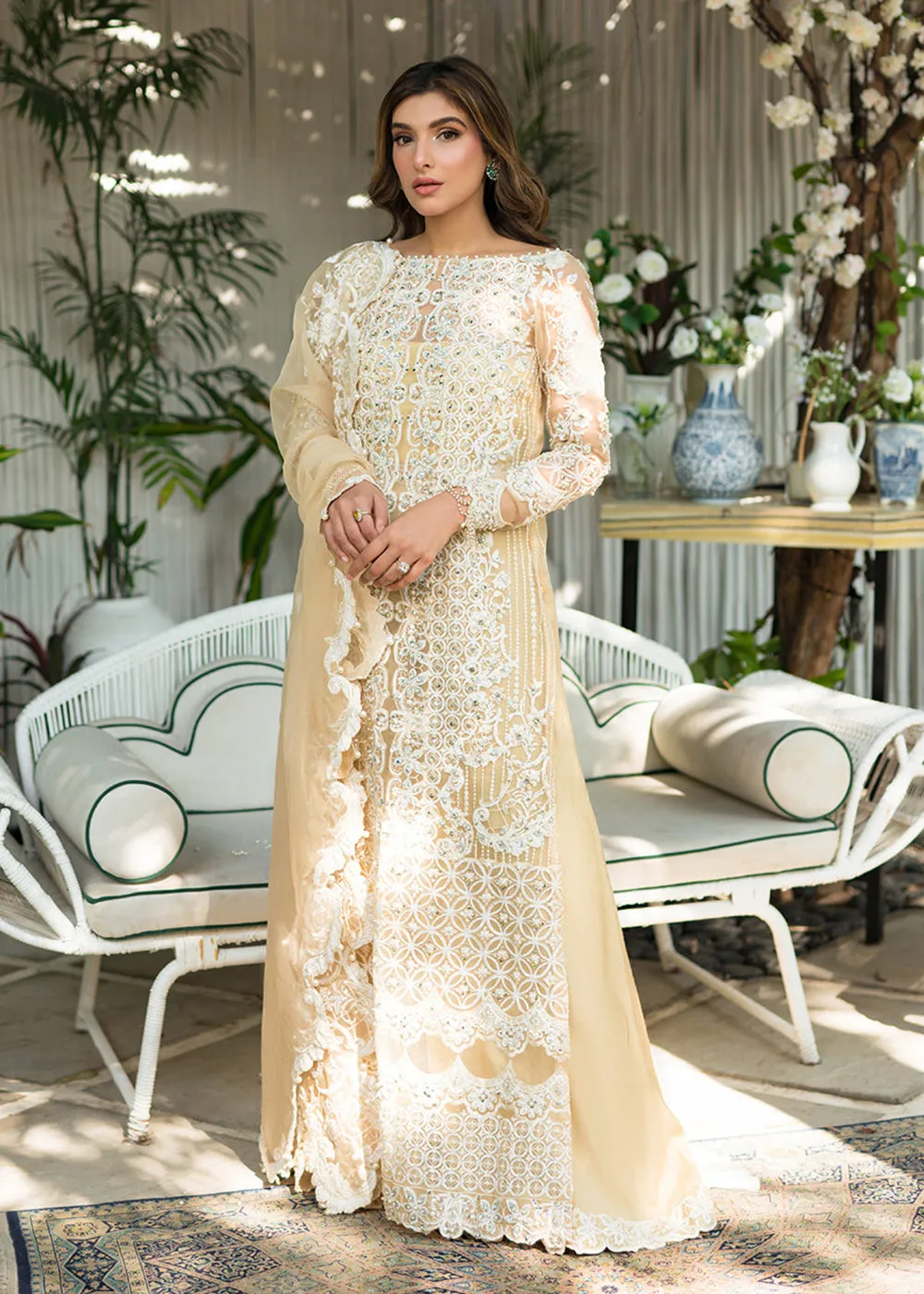 Lumiere Festive 2023 by Saira Rizwan | DAISY SR-04