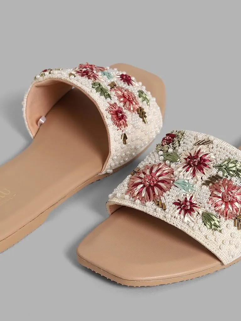 LUNA BLU Pearl Floral Embellished White Slides