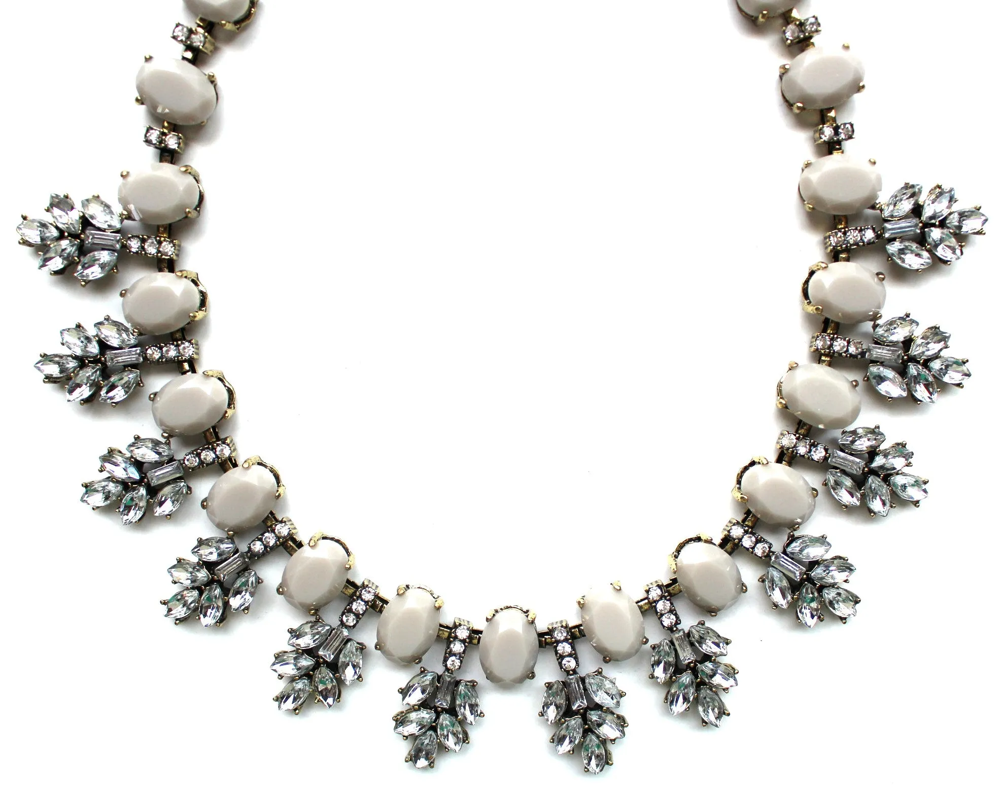 Luxe Gray Leaves Frosting Statement Necklace