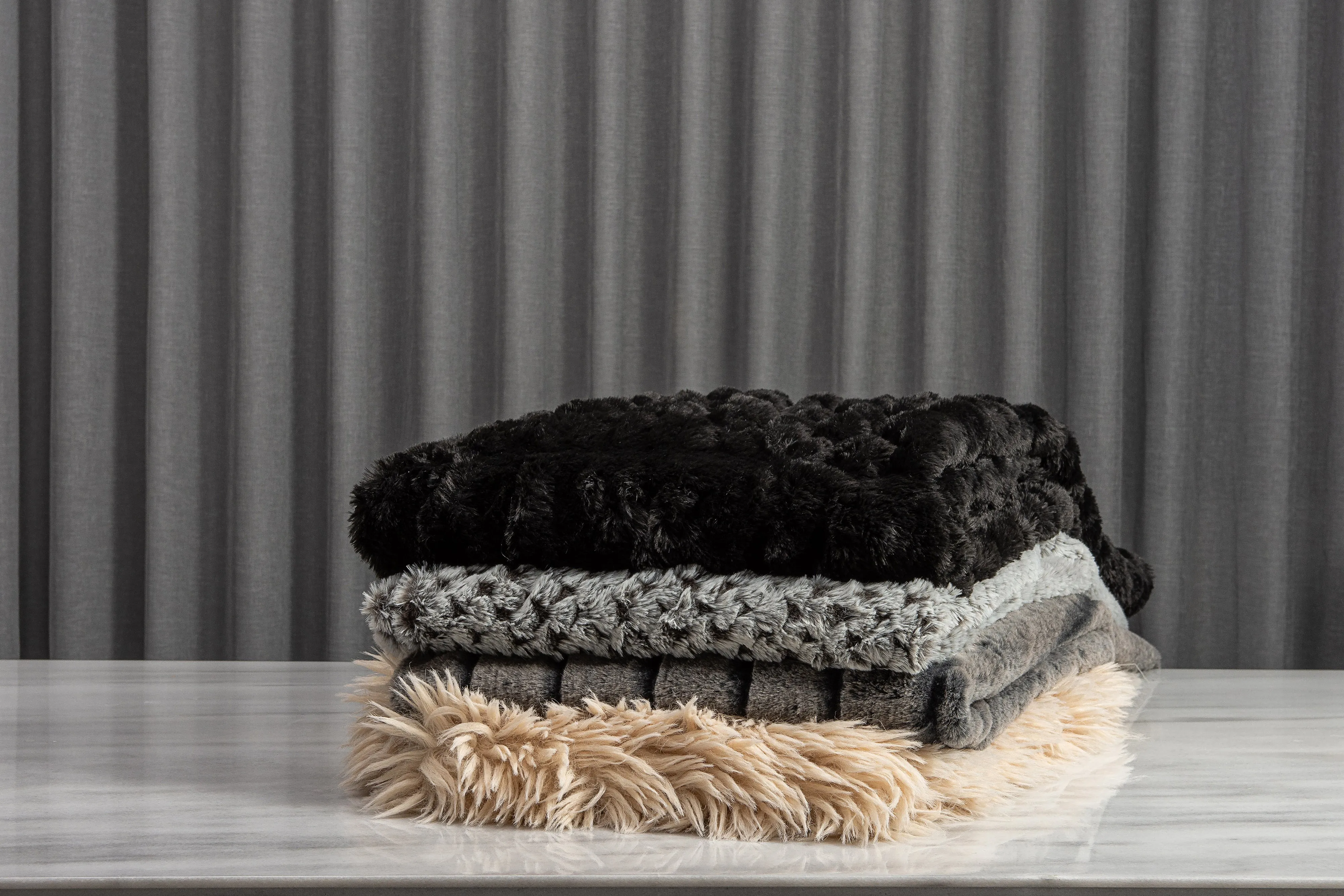 Luxe Home Decor Classic Faux Fur Throw-1-Piece