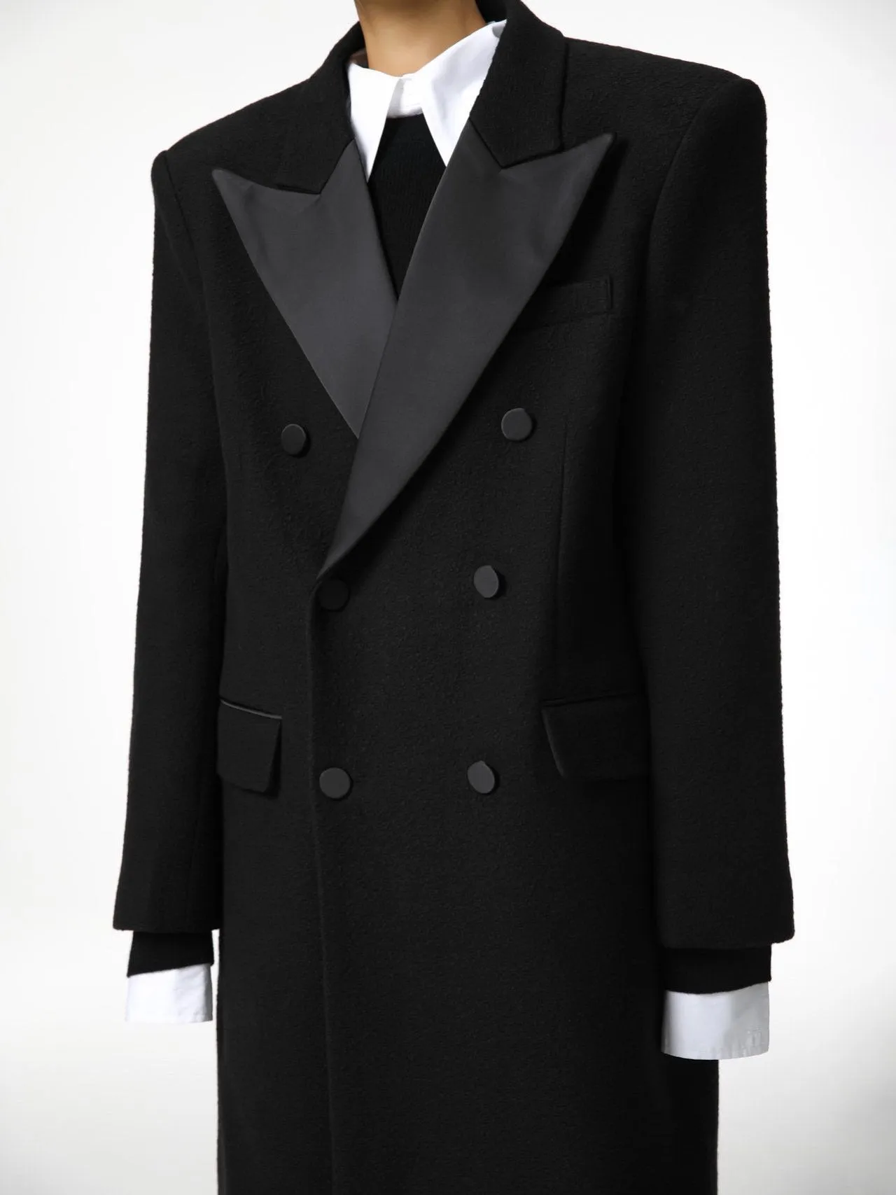 LUXE TUXEDO SATIN PEAKED LAPEL TWEED COAT