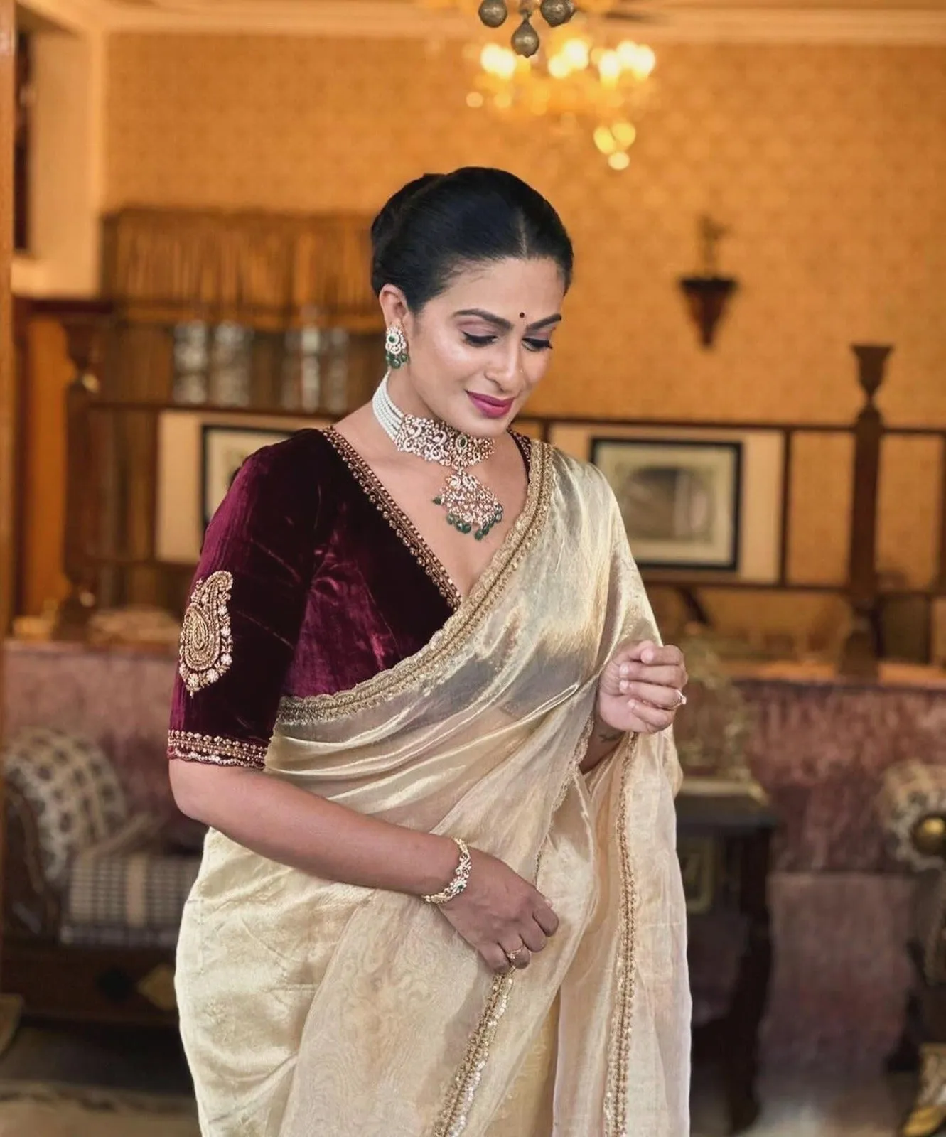 Luxurious Crush Tissue Silk Saree with Gold Zari & Fancy Lace