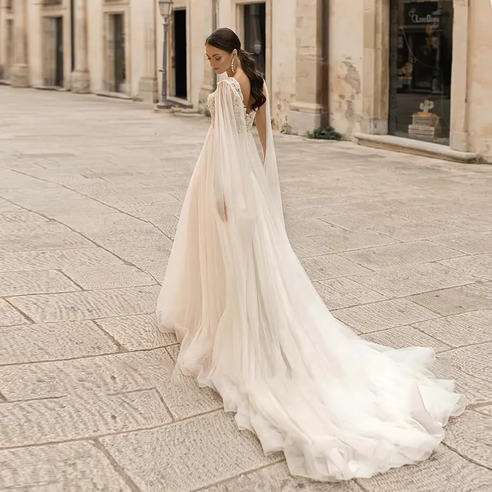 Luxury A-Line Tulle Wedding Dress with Beading Appliques and Backless Design