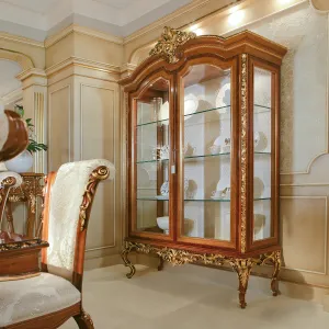 Luxury Design Traditional Vitrine