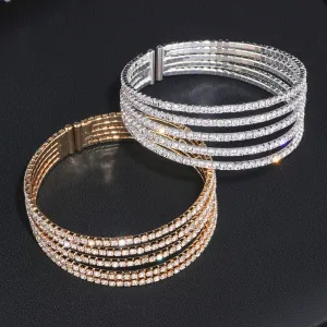 Luxury Jewelry Elegant Crystal Bangle Bracelet for a Friend with Zircon in Silver Color