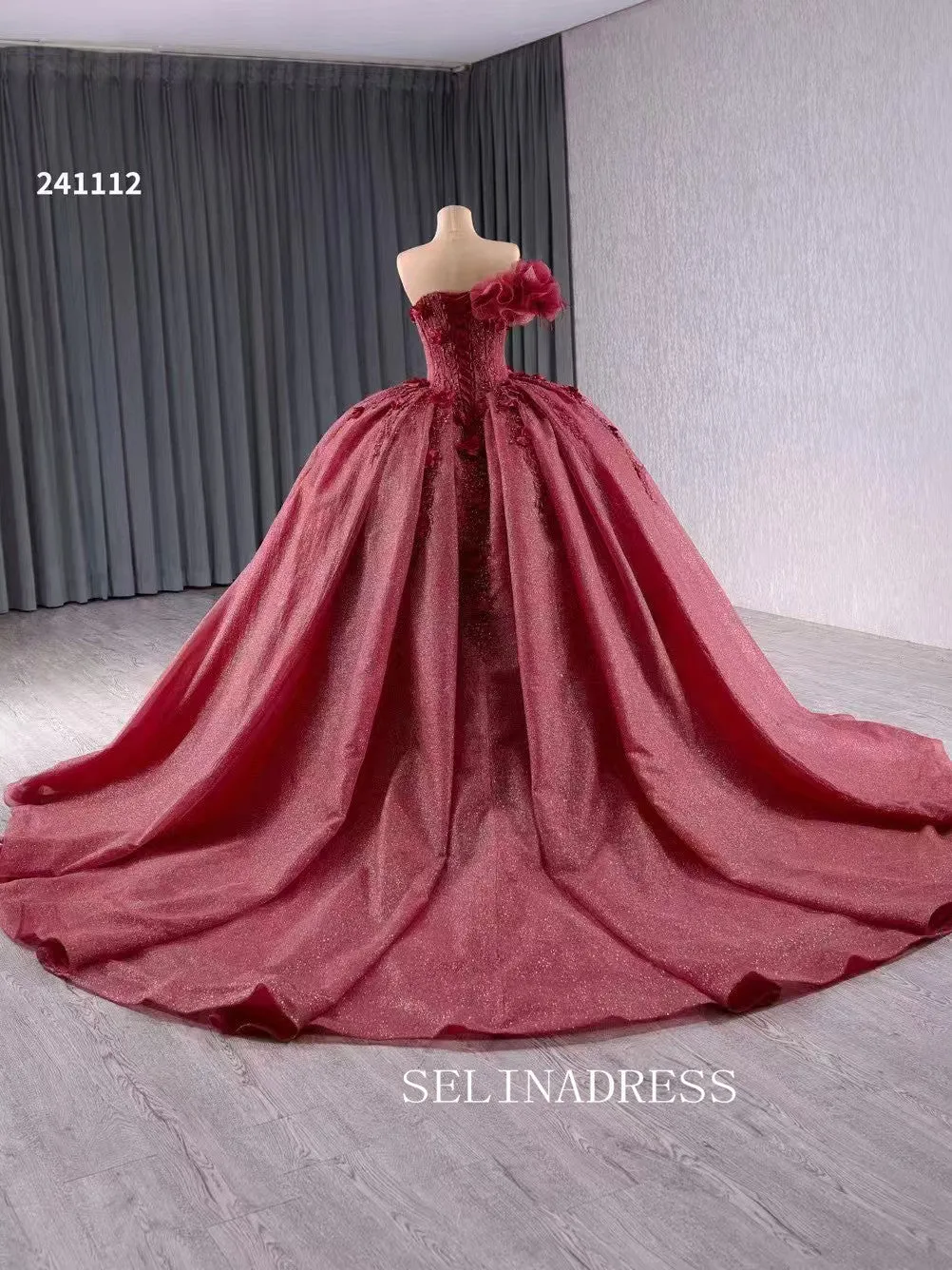 Luxury Red Ball Gown Wedding Dress Sweetheart Beaded Long Formal Dresses Evening Dress 241112