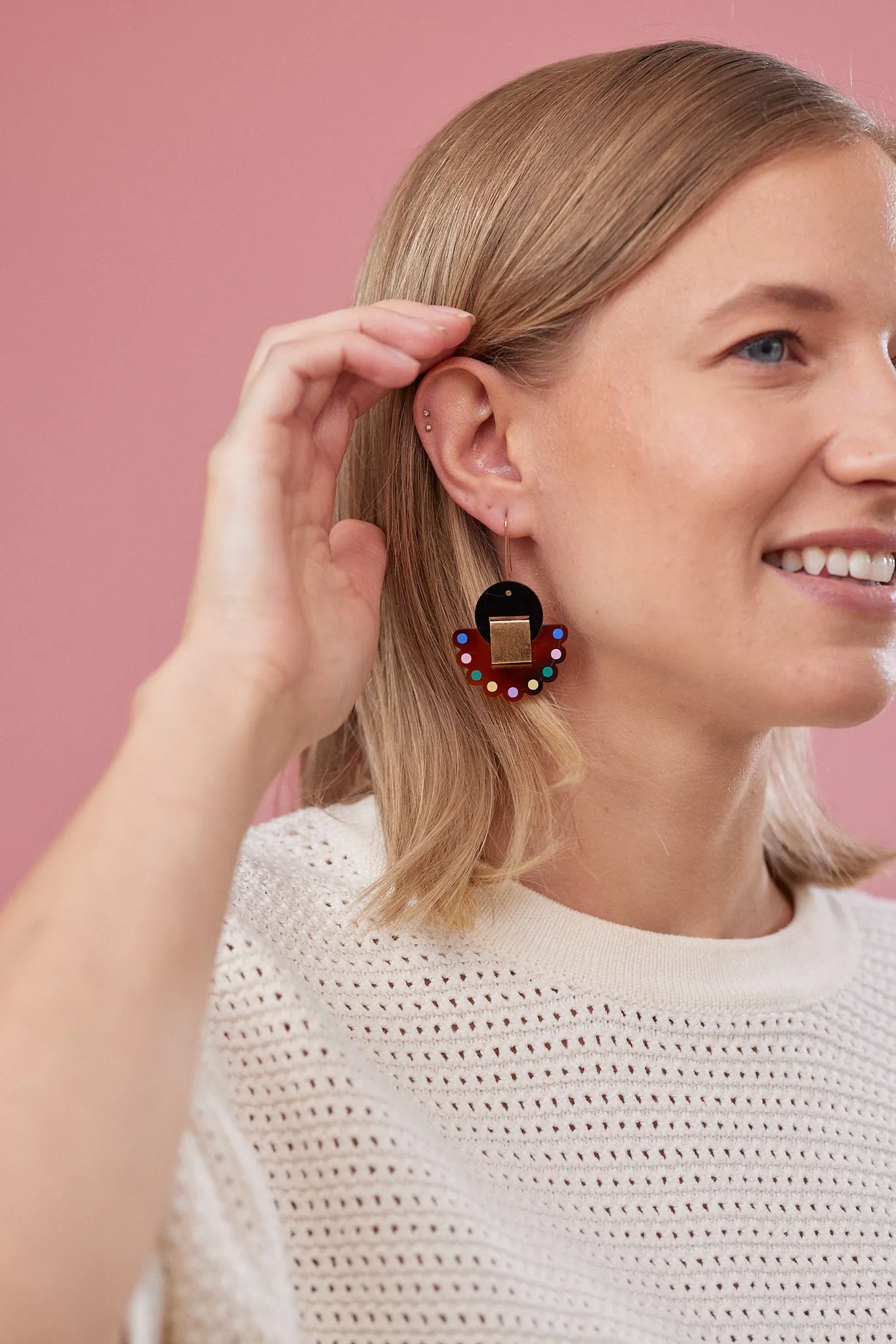 Mabel Dot Earrings - Tortoise Brown