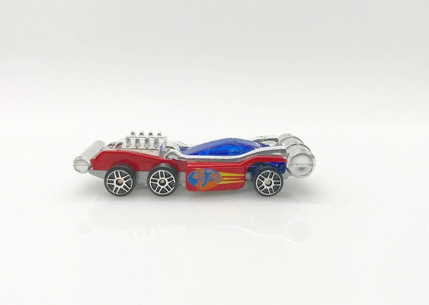 Maisto Red Octa-blitzer Die Cast Car