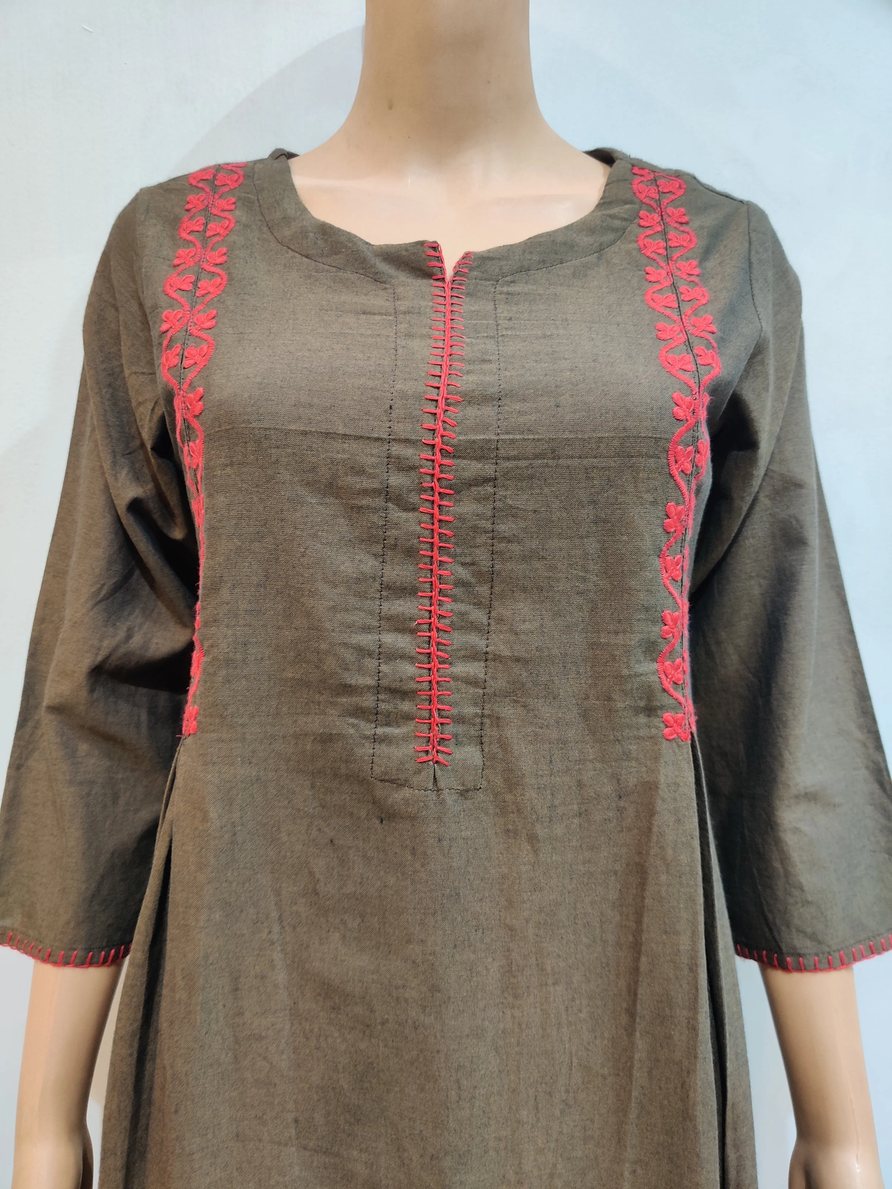 Mangolia Kurti