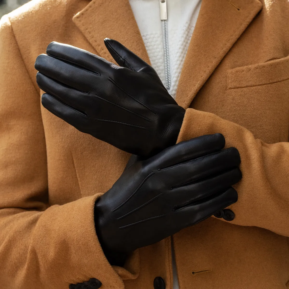 Marco (black) - Italian lambskin leather gloves with brown fur lining