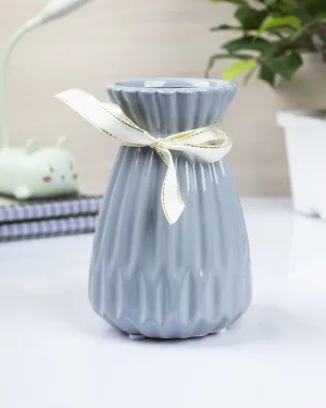 Market 99 Ceramic Flower Vase for Home Décor Handmade Centerpiece for Table Decorative Showpiece Corporate Gift Grey (8 X8 X15 Cm)