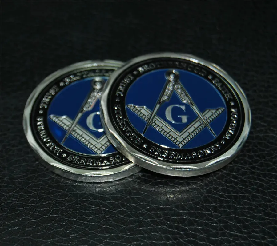 Master Mason Blue Lodge Coin - Pillars & Masonic Tools Design