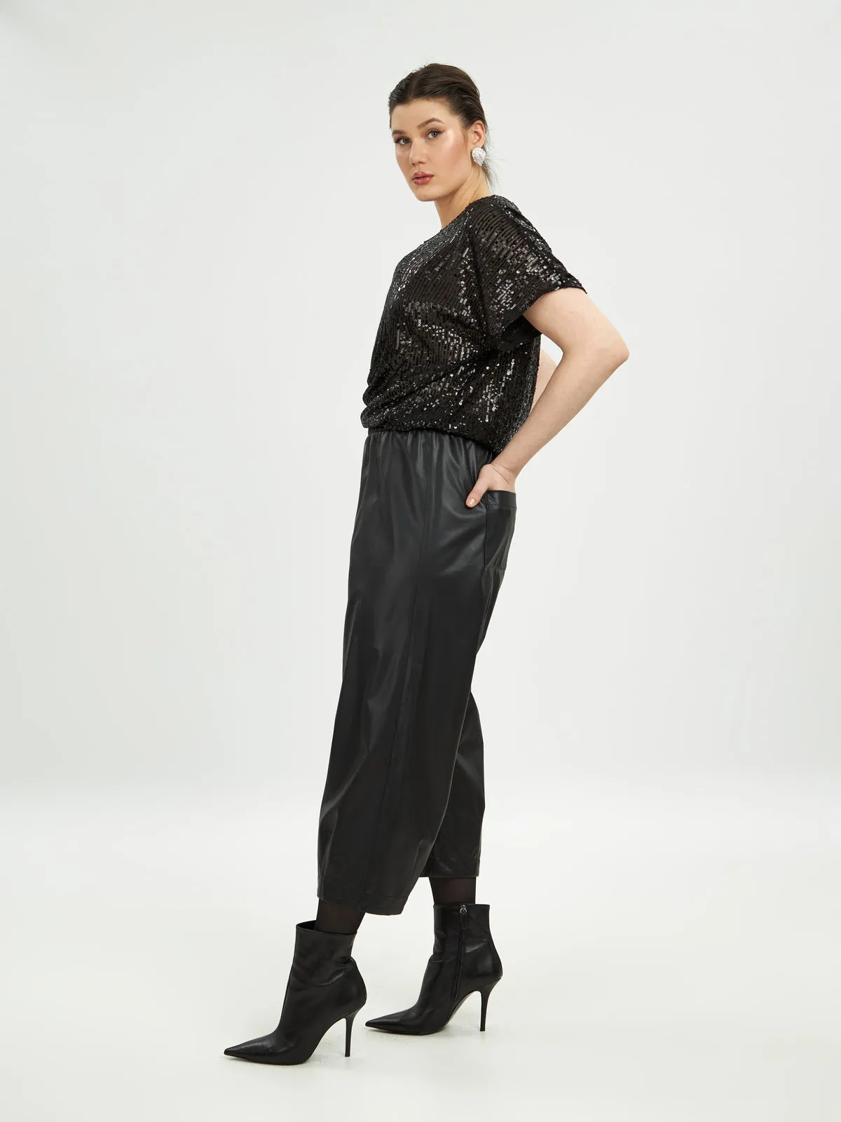 Mat Leather Look Trousers in Black