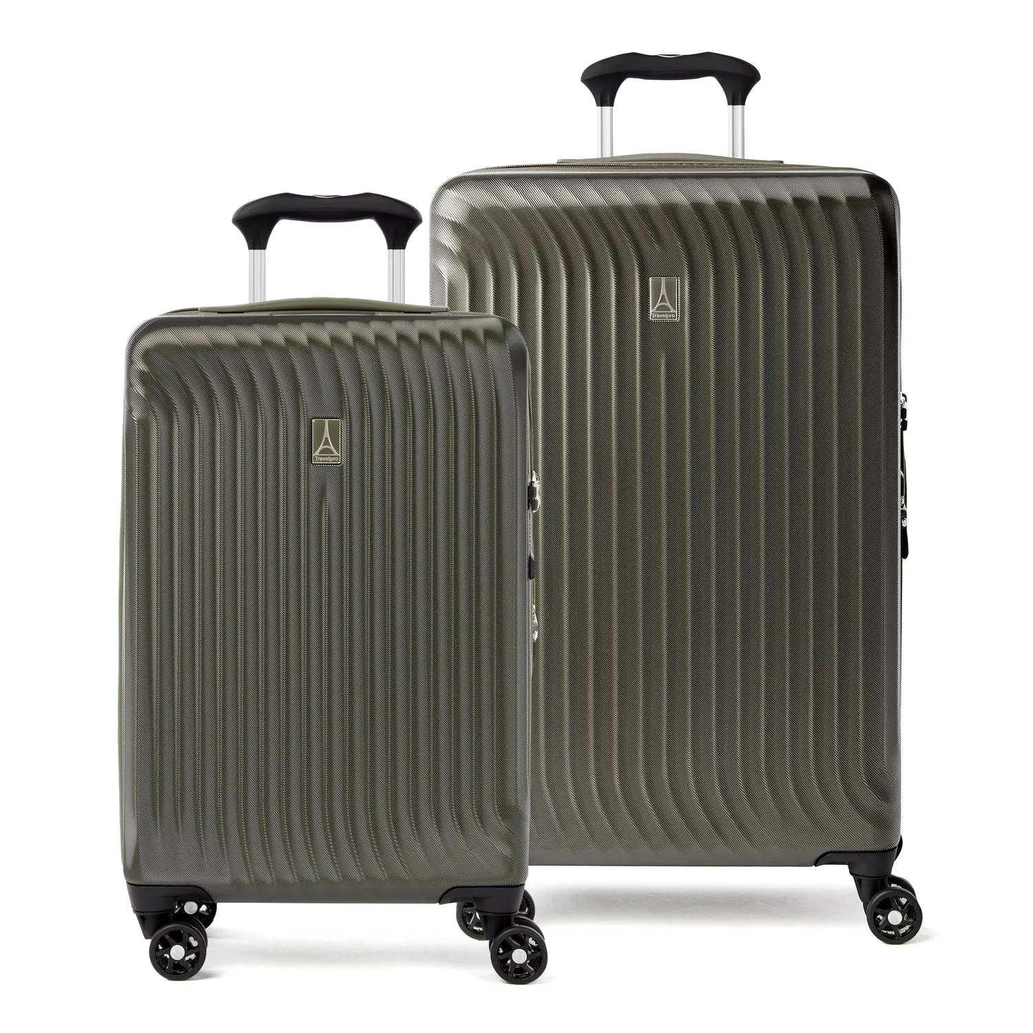 Maxlite® Air Carry-On / Medium Check-in Hardside Expandable Spinner Luggage Set