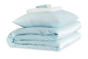 Mayfairsilk Pastel Blue and Brilliant White Silk Duvet Set