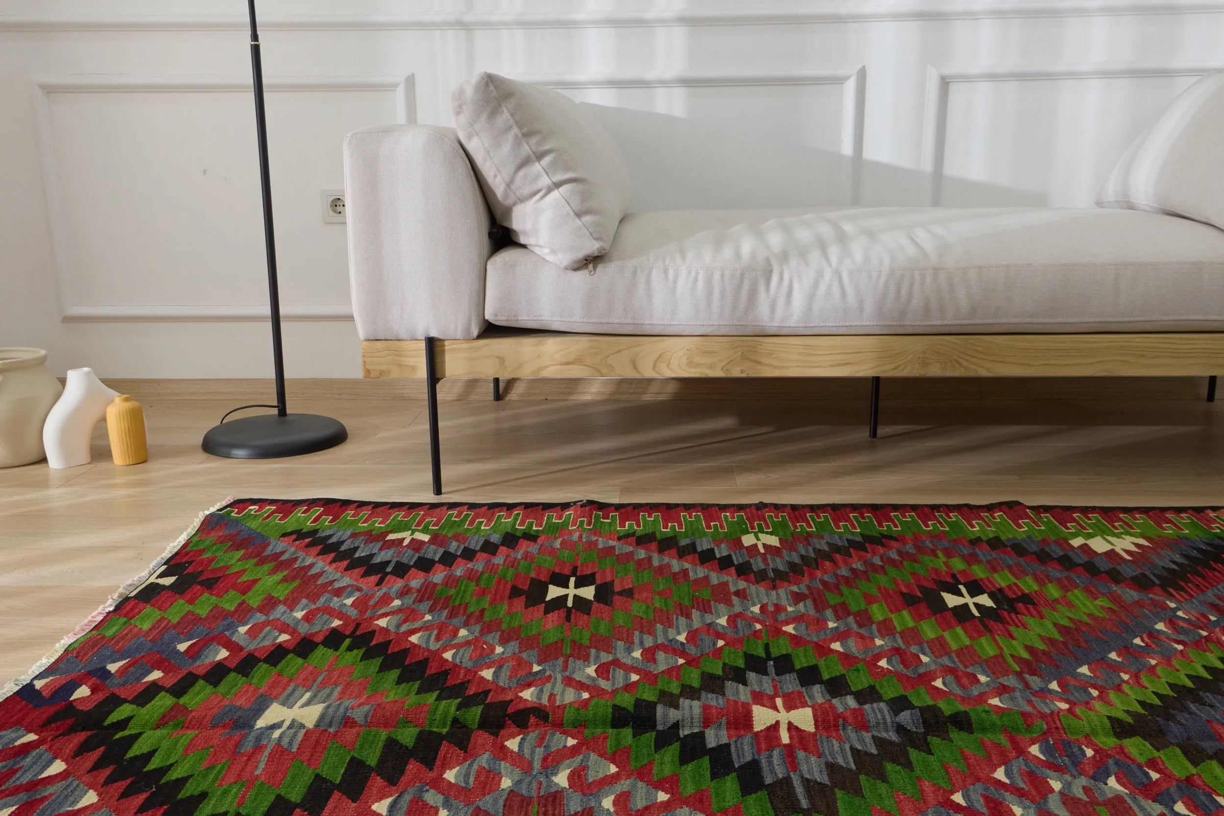 Mckayla - Vintage Turkish Kilim Rug