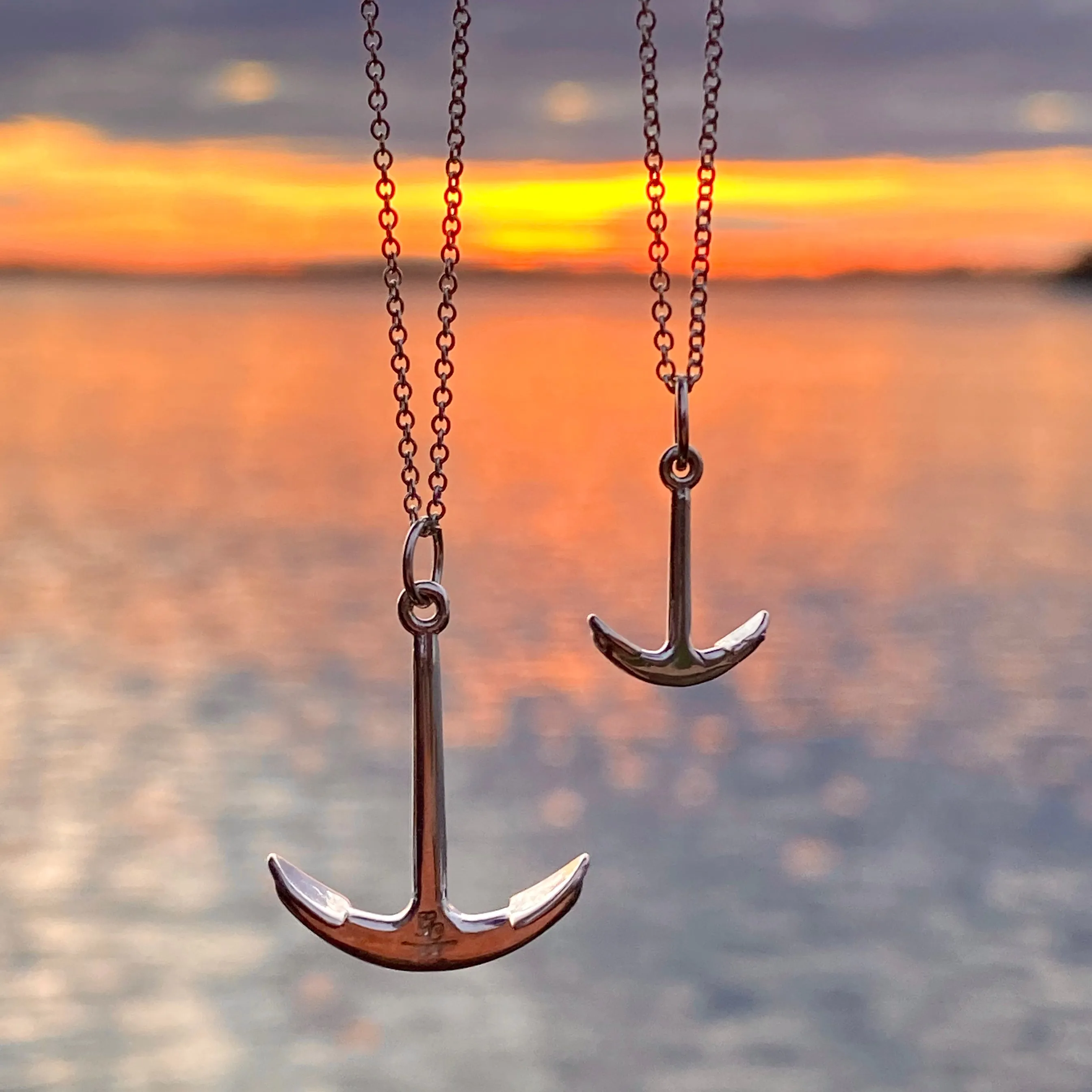 Medium Anchor Charm