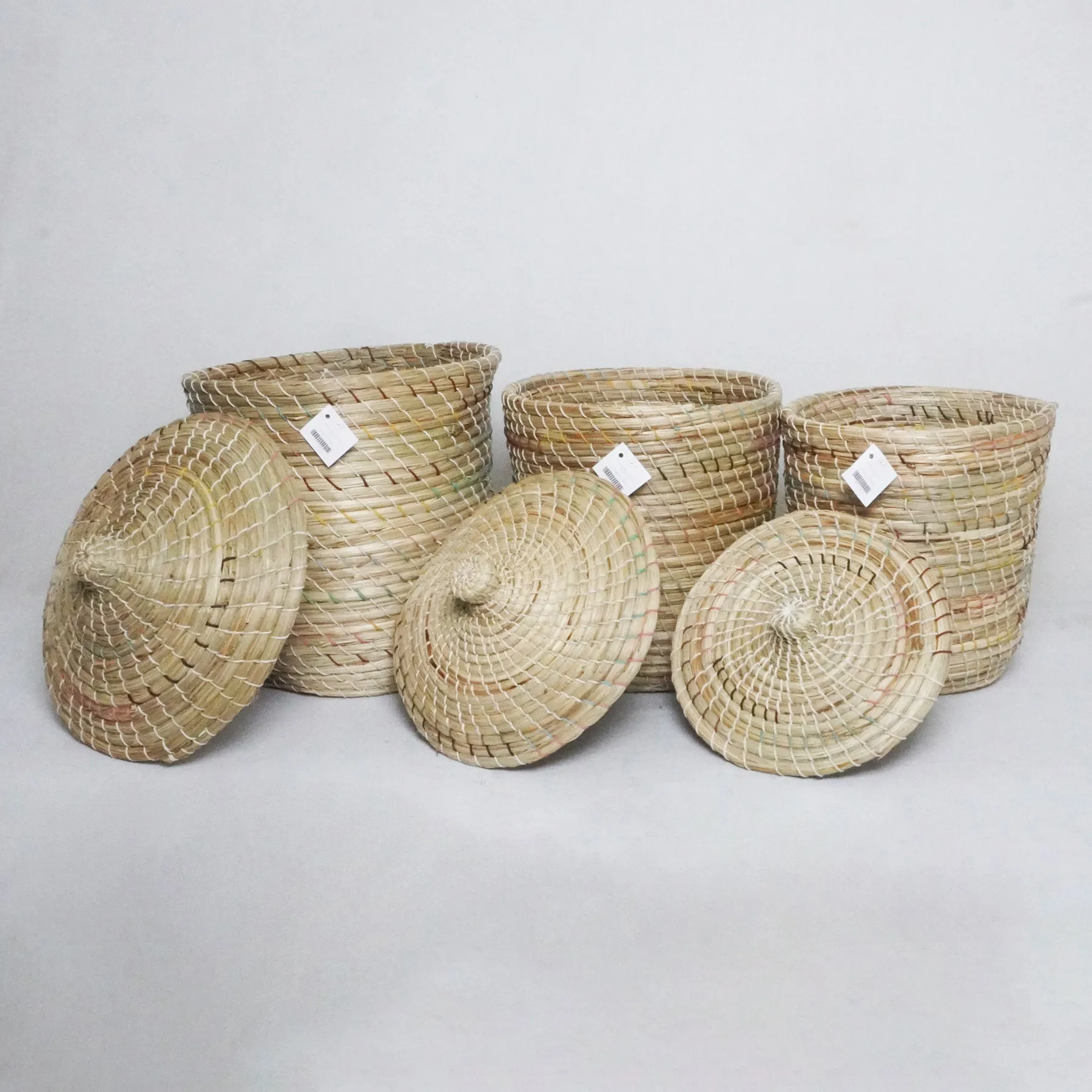 Mendong Basket with Lid - Medium