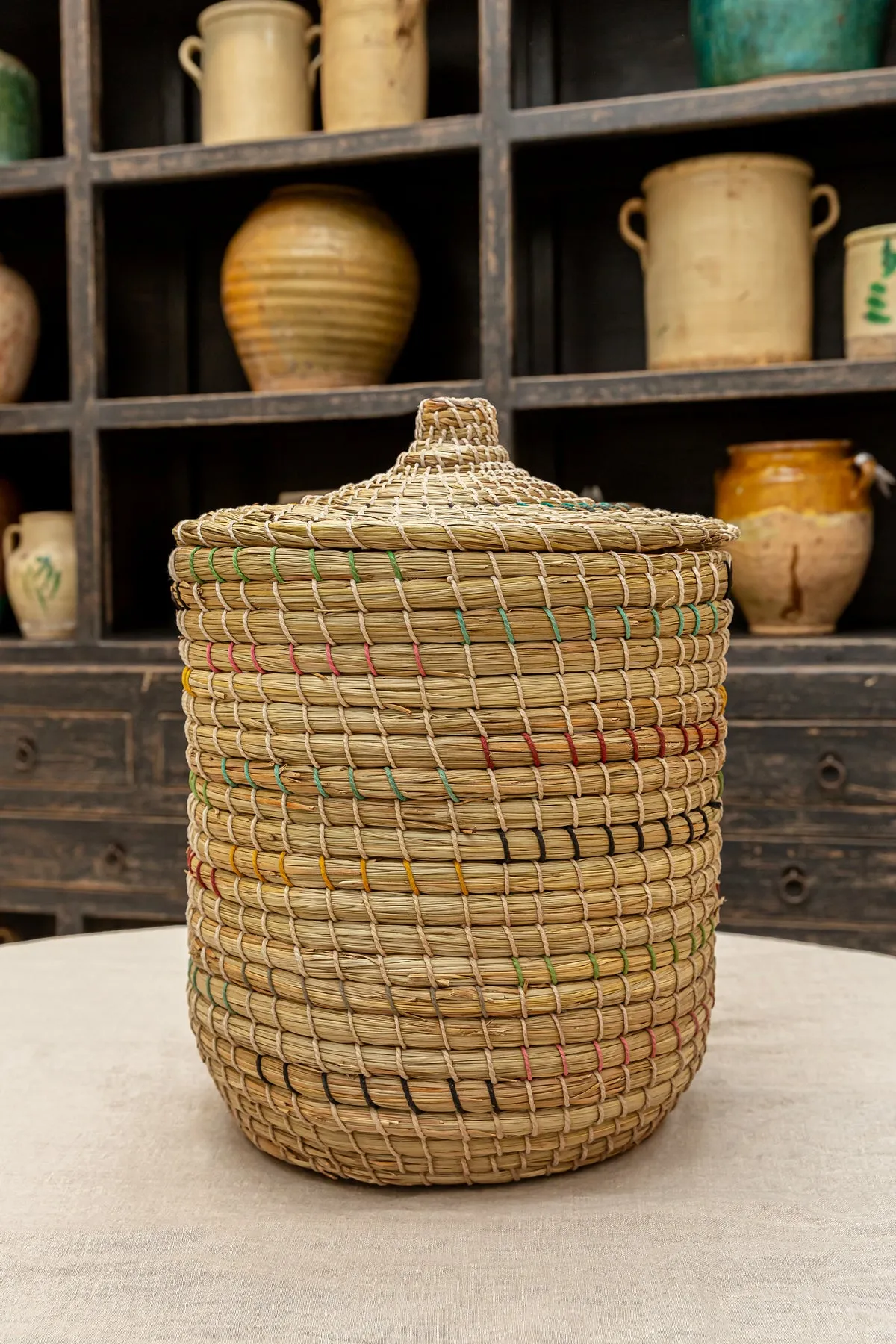 Mendong Basket with Lid - Medium