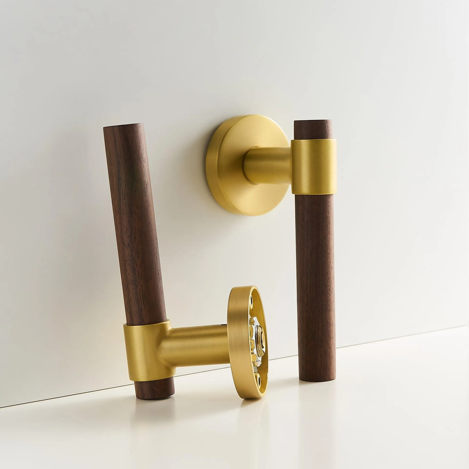 MENELAOS / Solid Brass & Walnut Wood Lever Door Handles & Lock Set