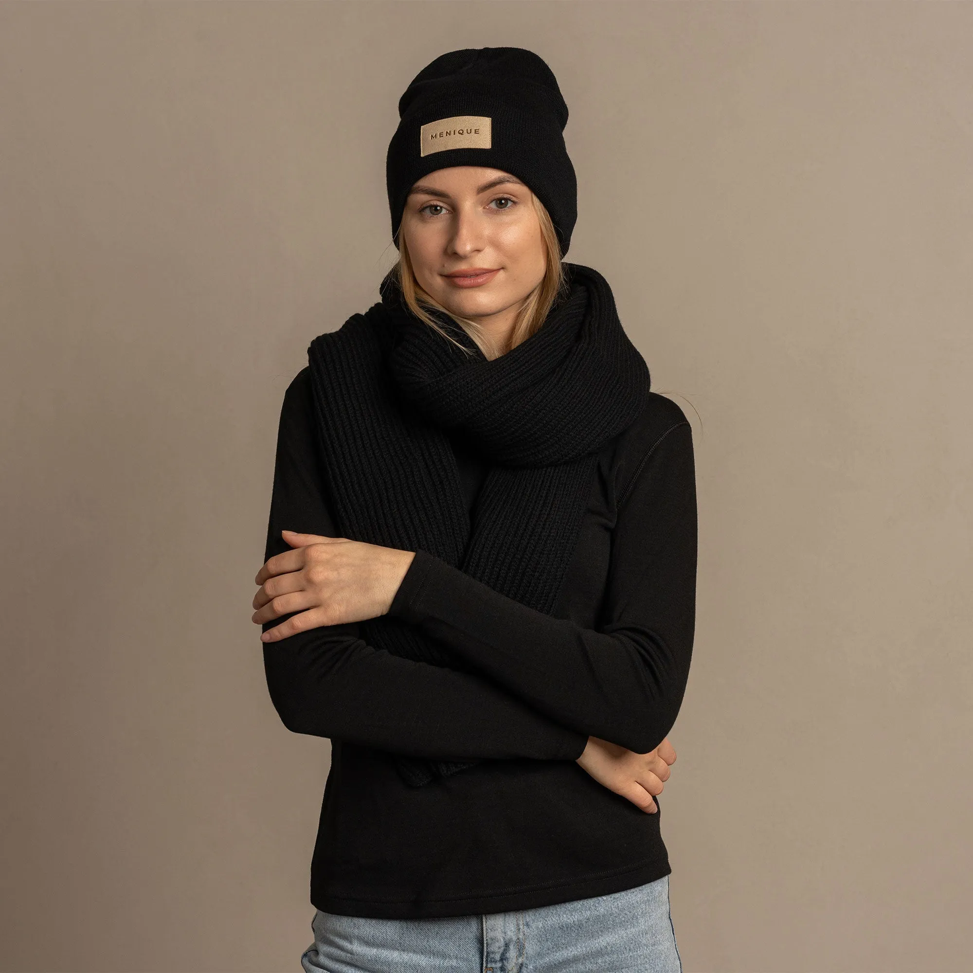 MENIQUE Logo Women's Knit Beanie