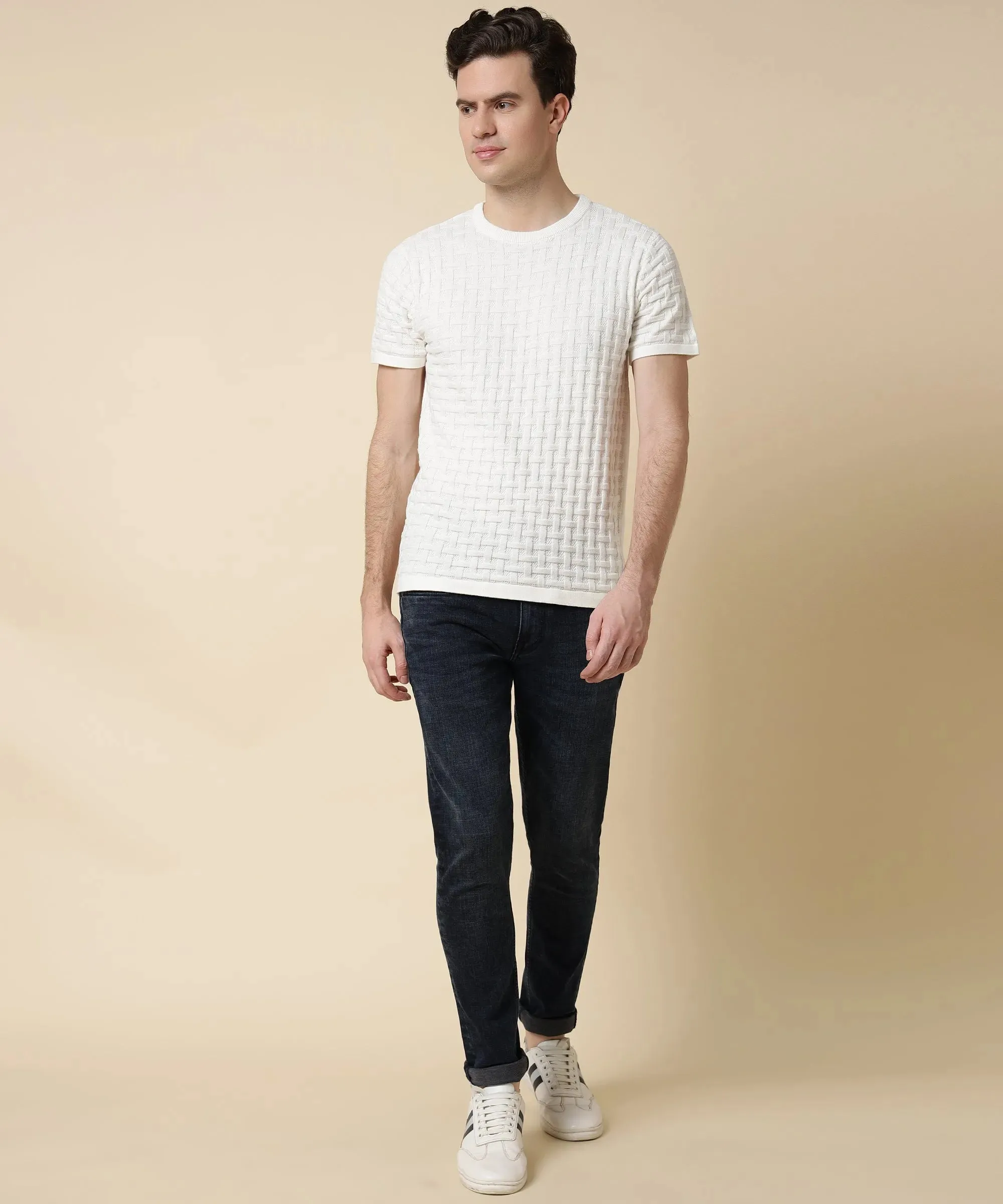 Men's Arctic White Round Neck Halfsleeve Knit Tshirt