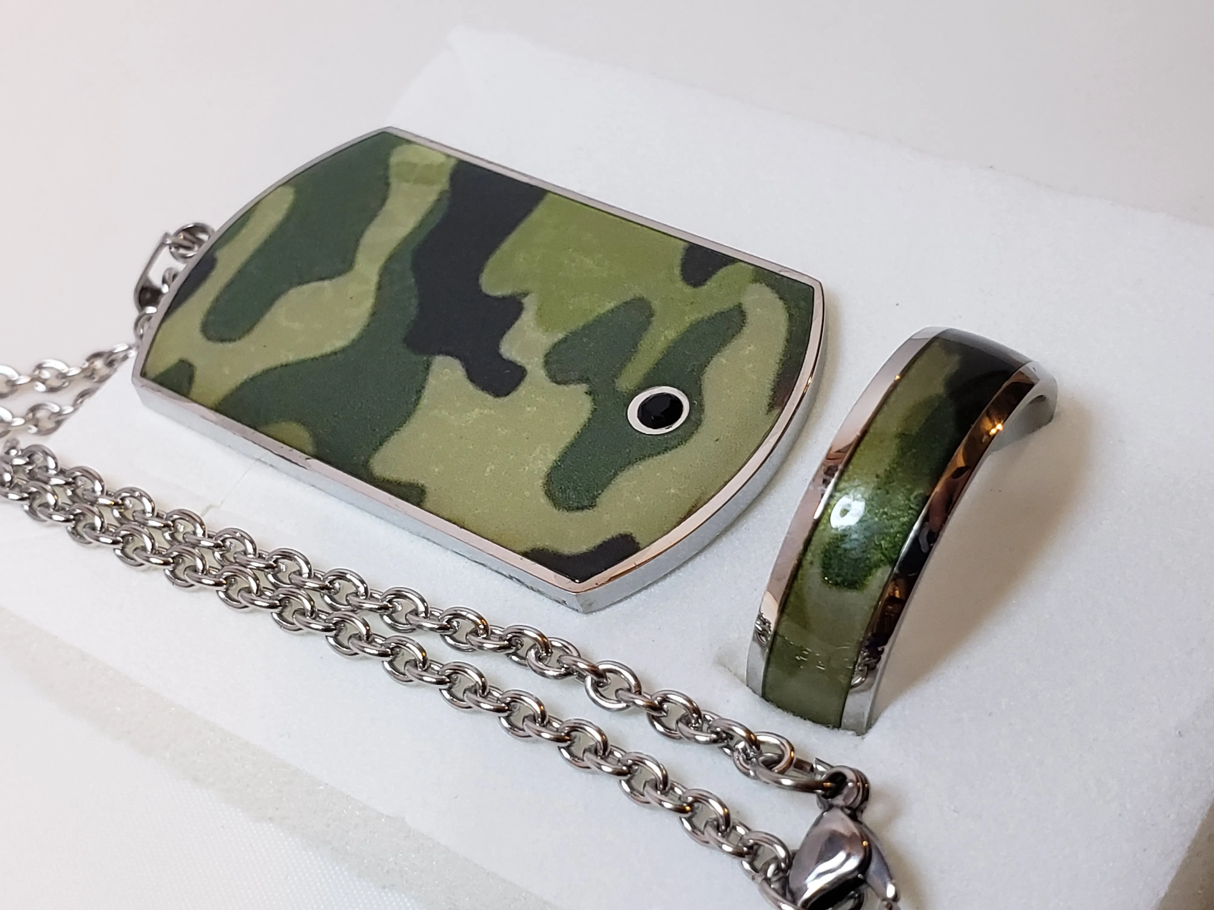 Men's Austrian Crystal & Stainless Steel "Camouflage" Ring & Dog Tag Pendant on 24" Chain Set