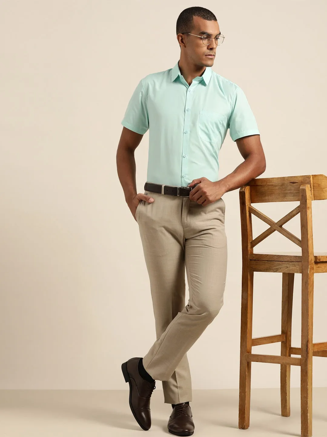 Men's Cotton Light Green Classic Formal Shirt - Sojanya