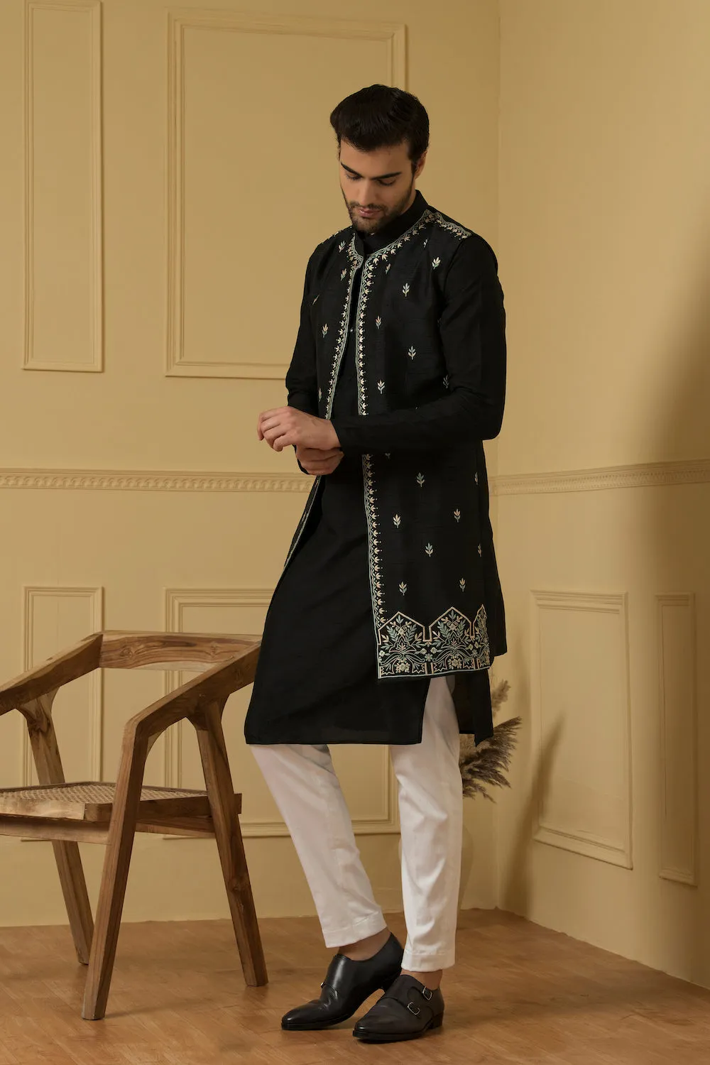 Men's Elegant Dupion Silk Long Nehru Jacket Set - Hilo Design