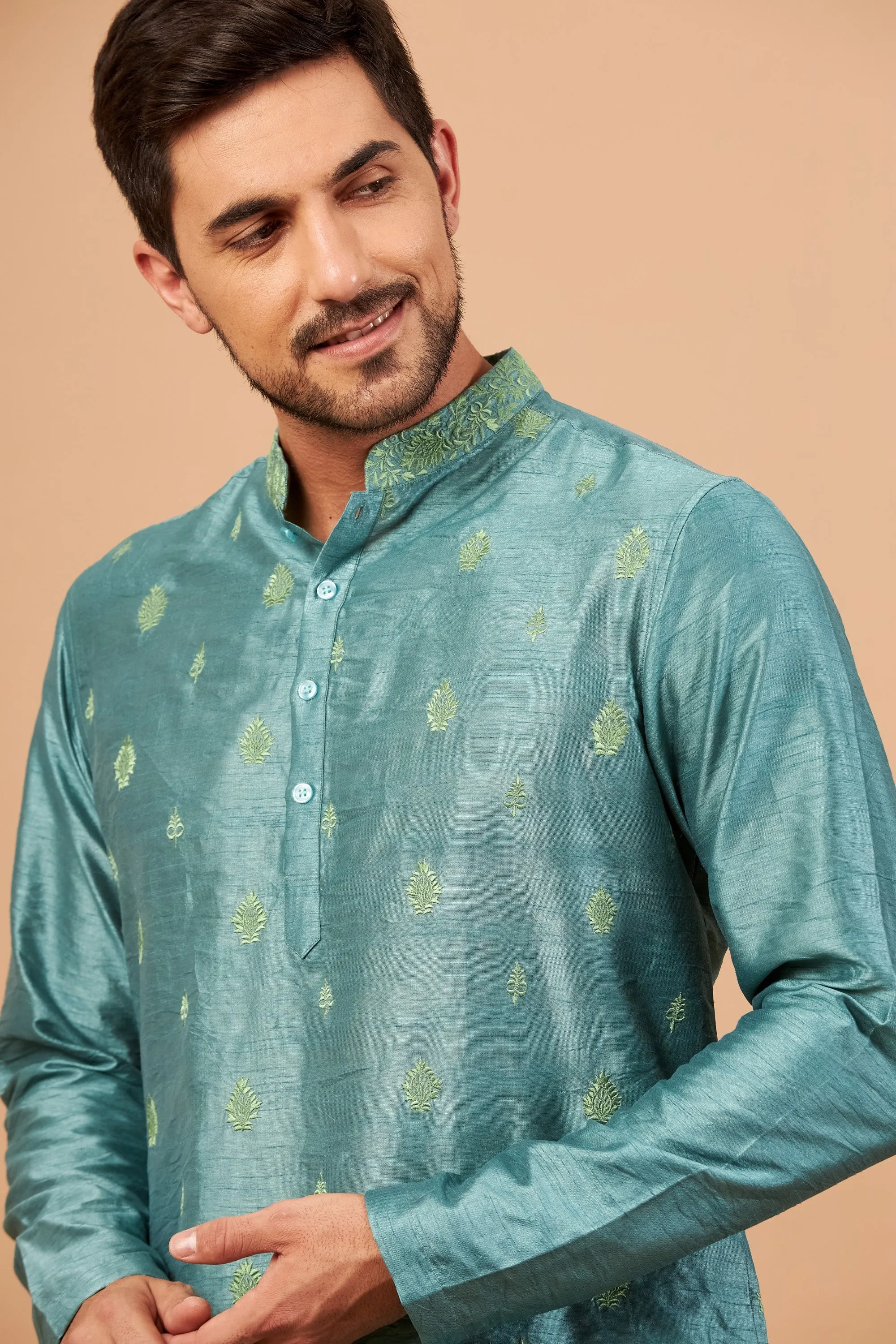 Men's Greafy Two Motif Embroidered Green Kurta With Crop Pants - Hilo Design