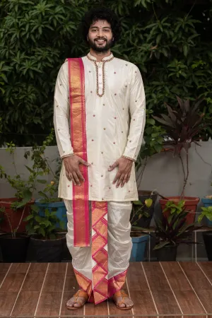 Men's Hand Embroidered Pattu Set - Hilo Design