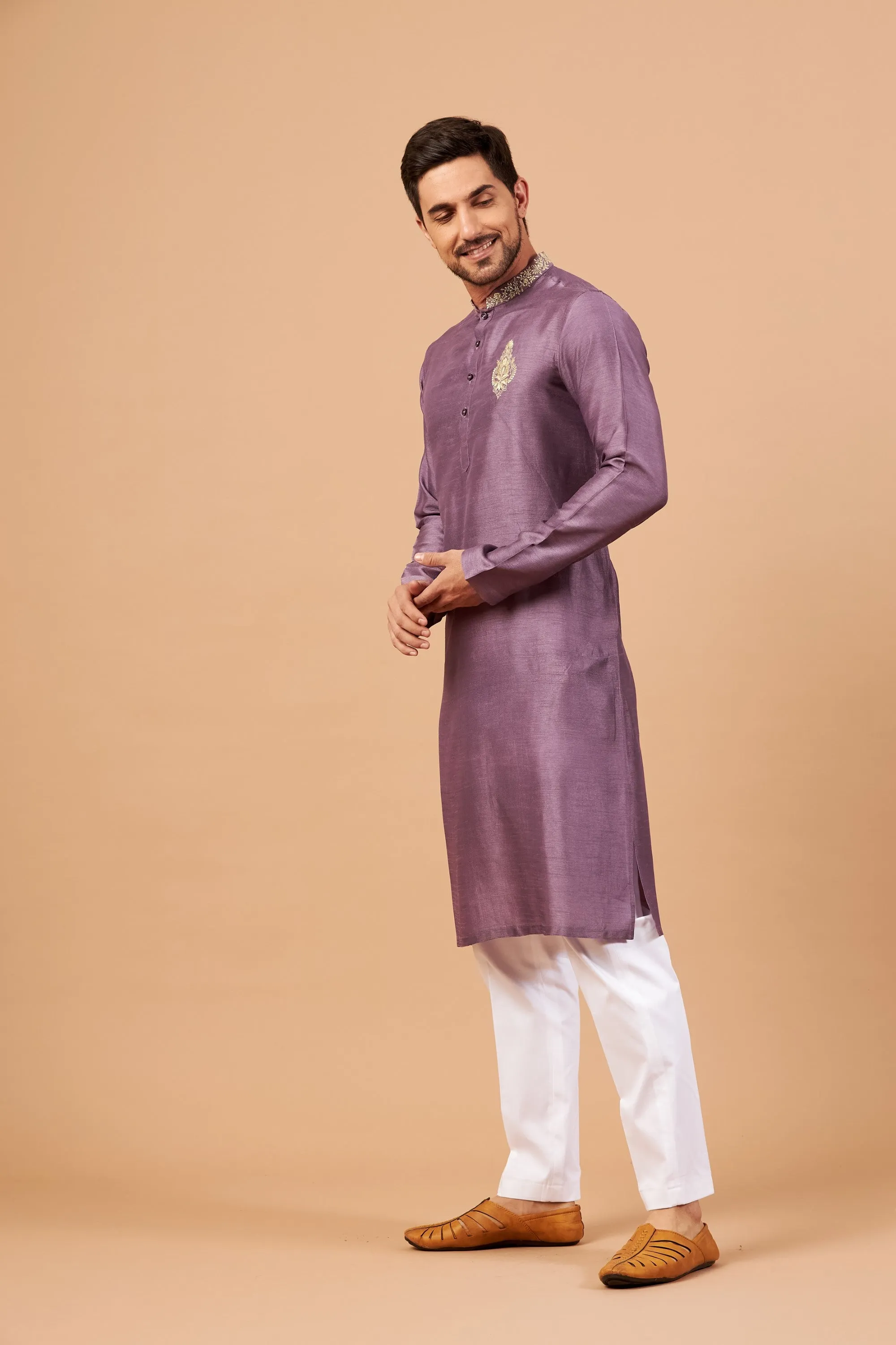 Men's Inara Gold Embroidered Violet Kurta With Crop Pants - Hilo Design