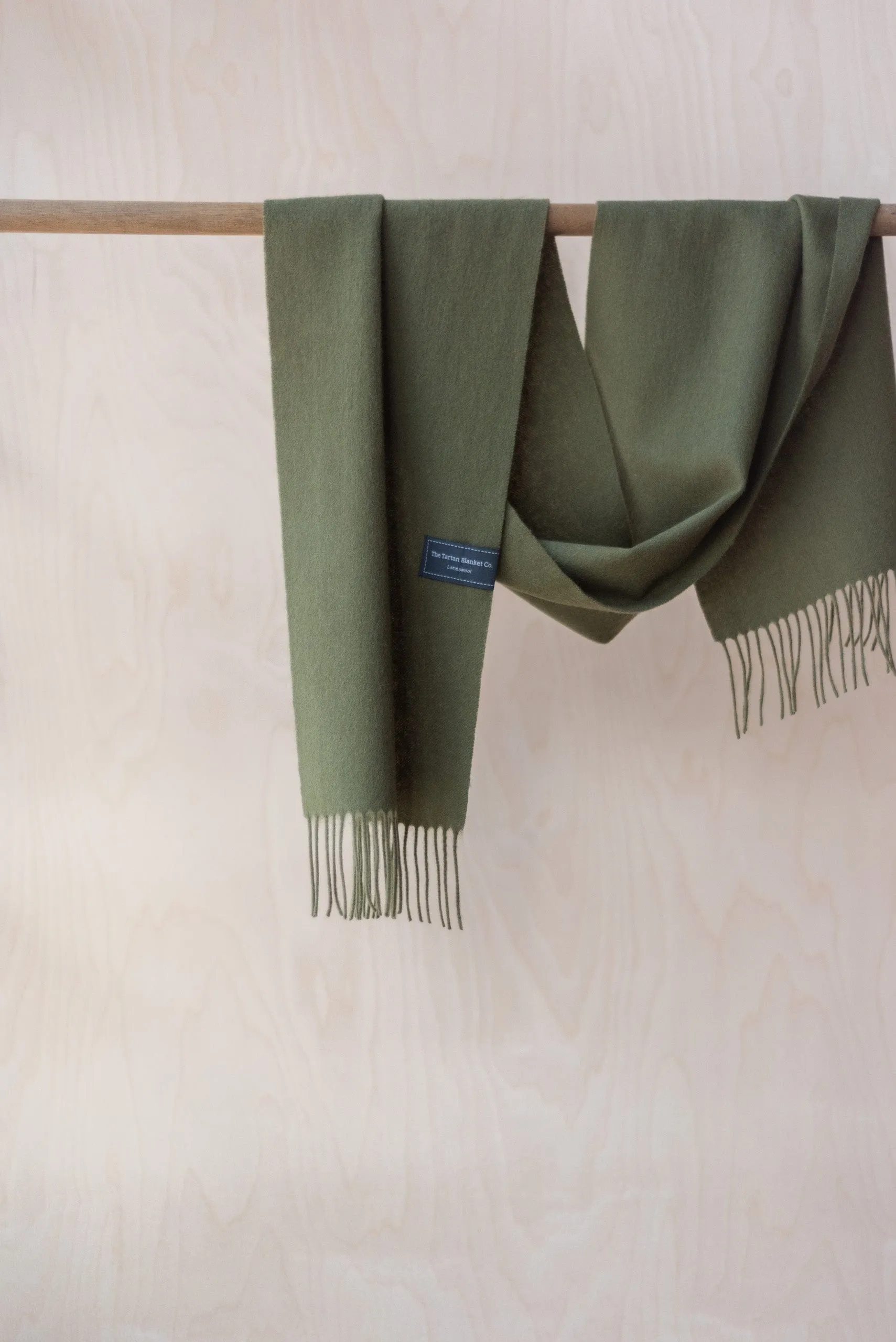 Men's Lambswool Scarf in Olive