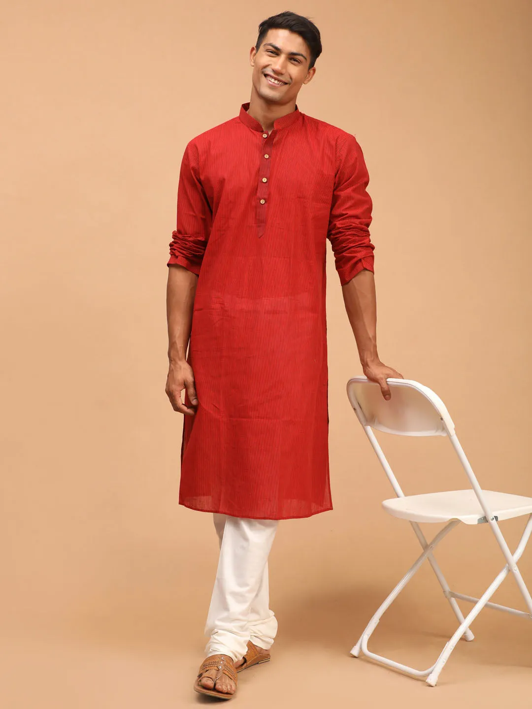 Men's Maroon Pure Cotton Kurta Pyjama Set - Vastramay