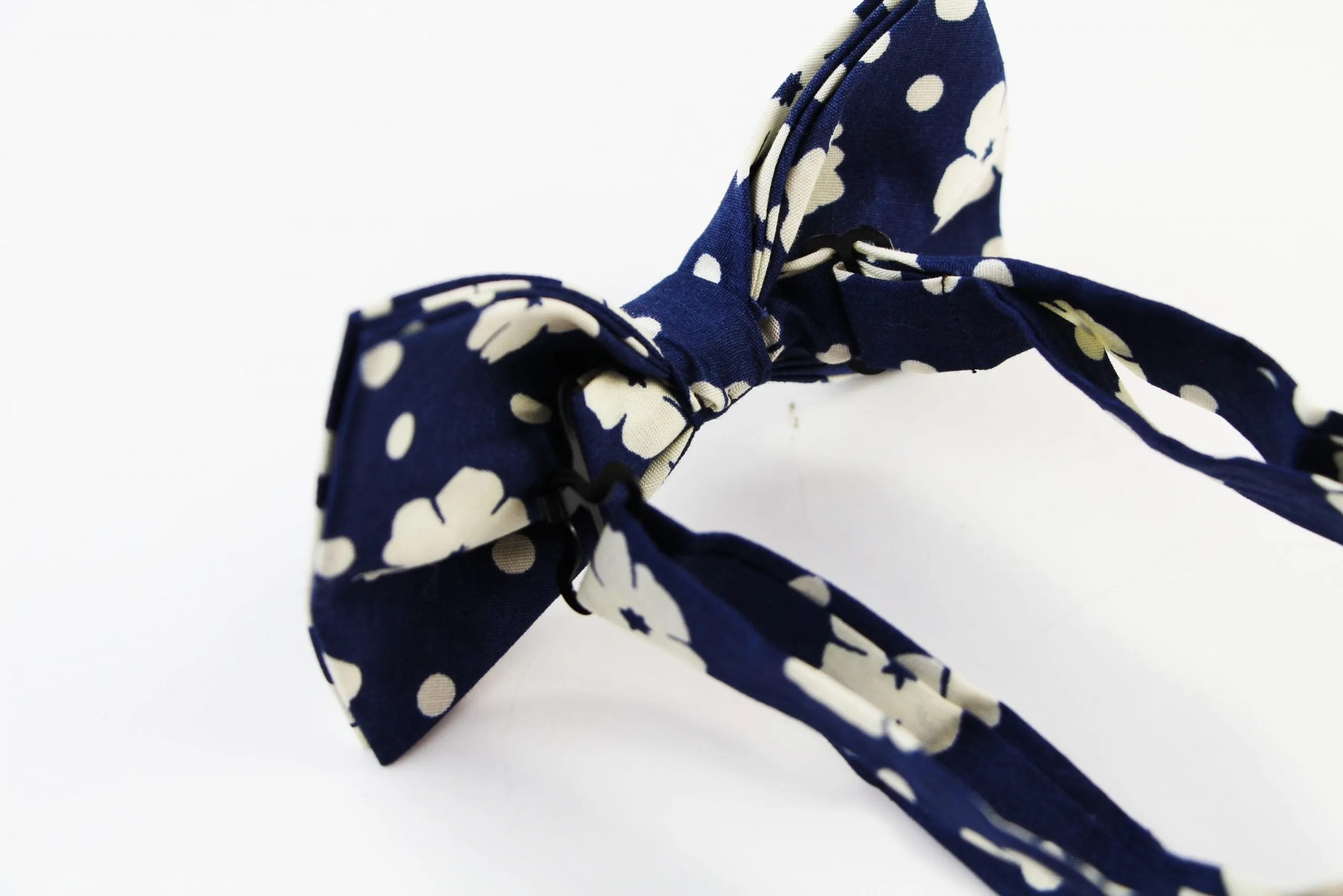 Mens Navy & Cream Flowers Cotton Bow Tie & Pocket Square Set