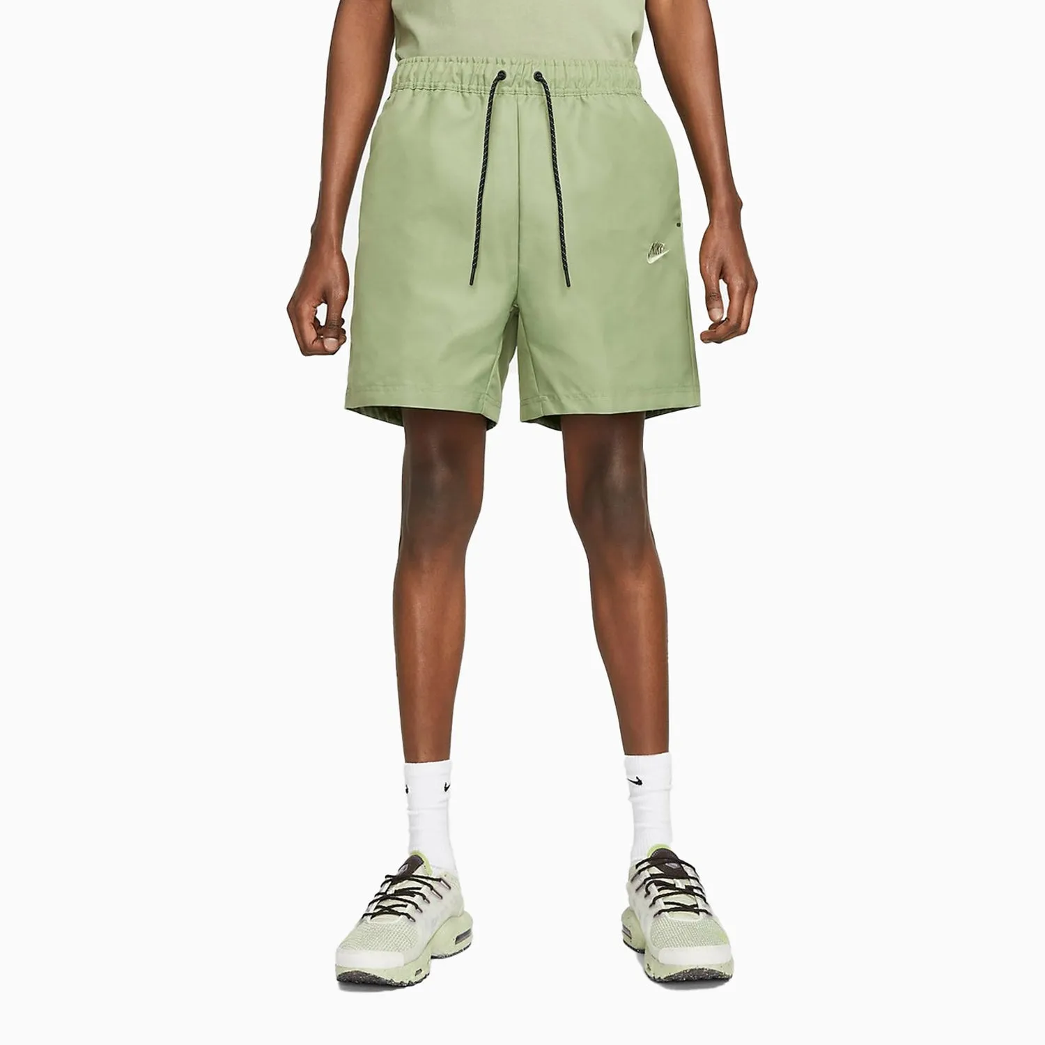 Men's Nike Sportswear Essentials Outfit