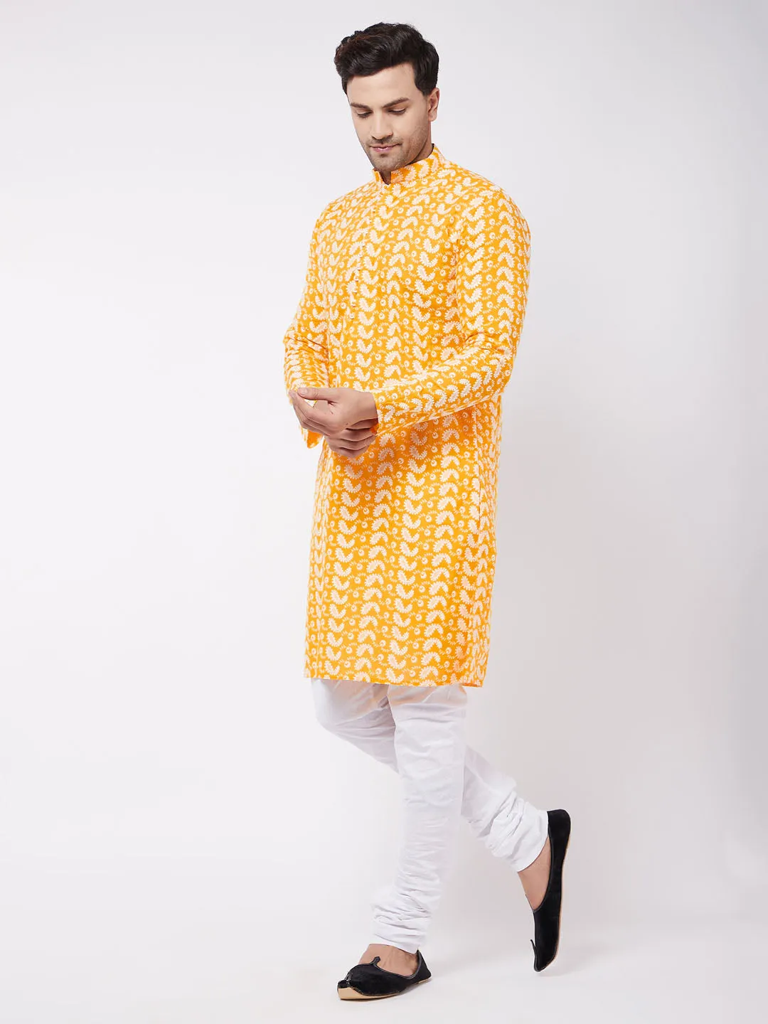 Men's Orange And White Pure Cotton Kurta Pyjama Set - Vastramay