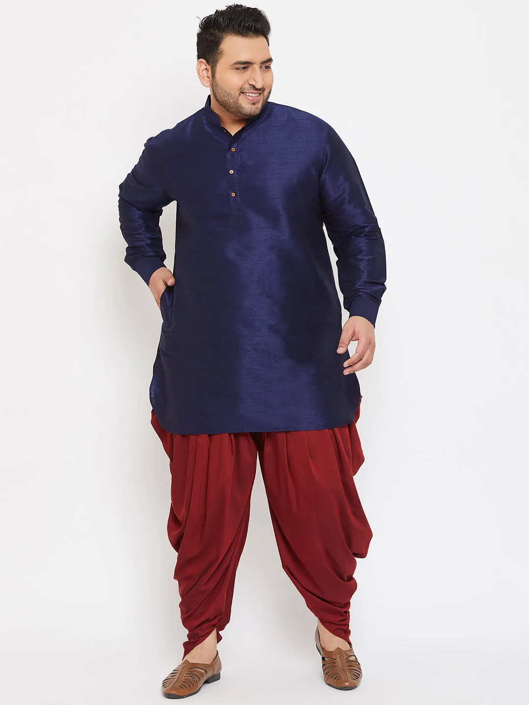 Men's Plus Navy Blue Silk Blend Kurta - Vastramay