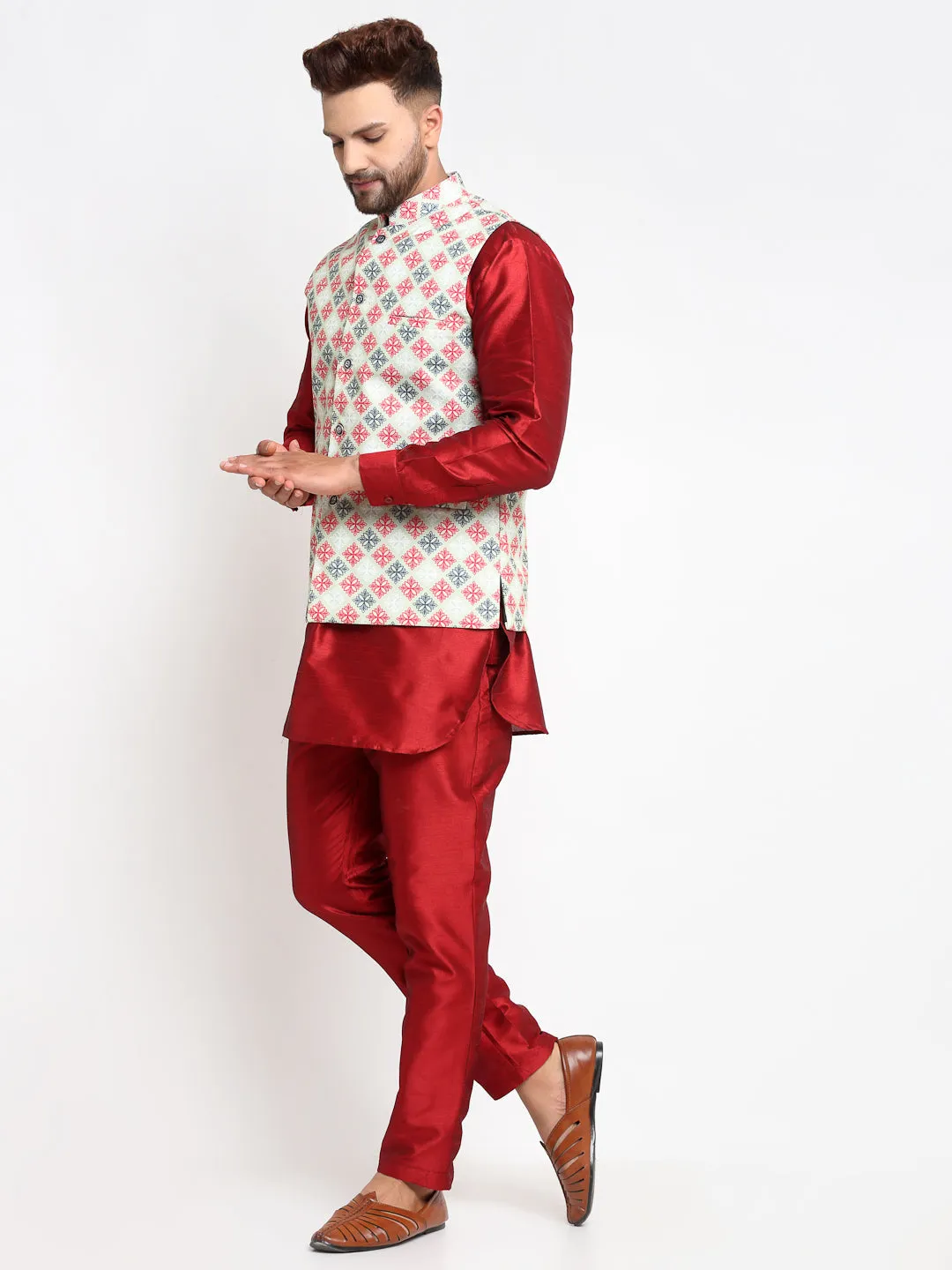 Men's Silk Blend Maroon Kurta With Pyjama & Green Printed Nehru Jacket - Benstoke