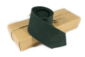 Men's Skinny Necktie in Hunter Green | Solid Color Formal Accessories