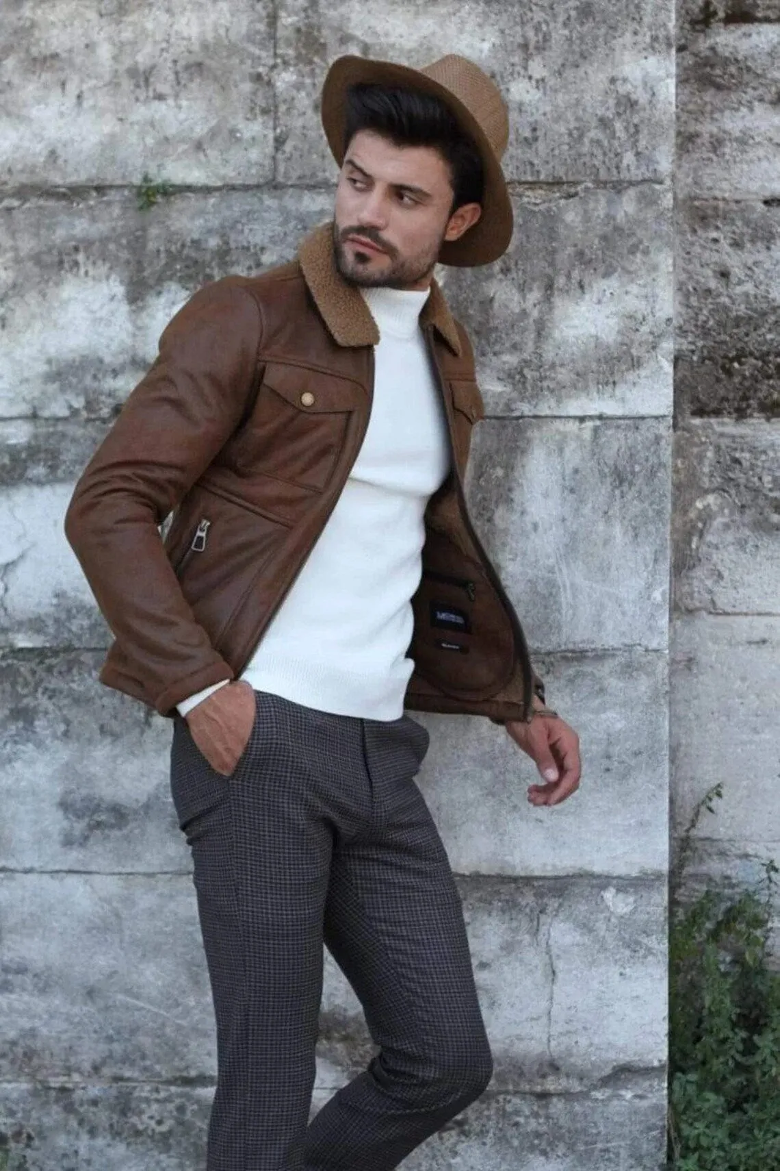 Men's Slim Fit Brown Leather Trucker Jacket with Fur Collar