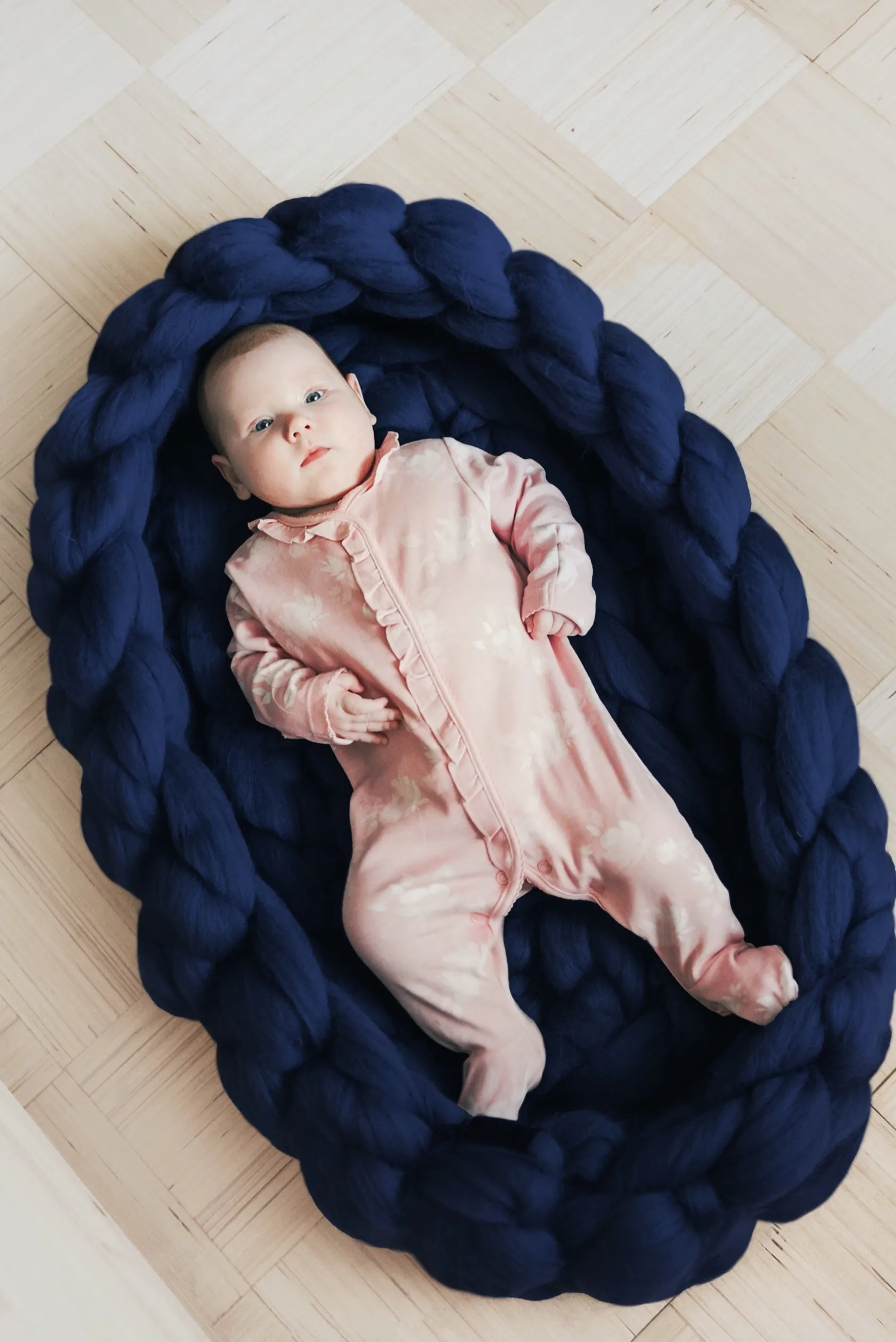 Merino baby nest, large