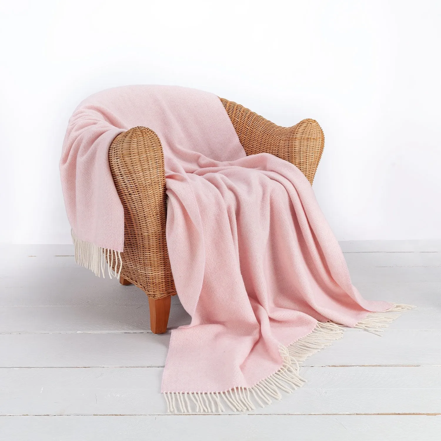 Merino Cashmere Blend Throw Softest Pink Herringbone