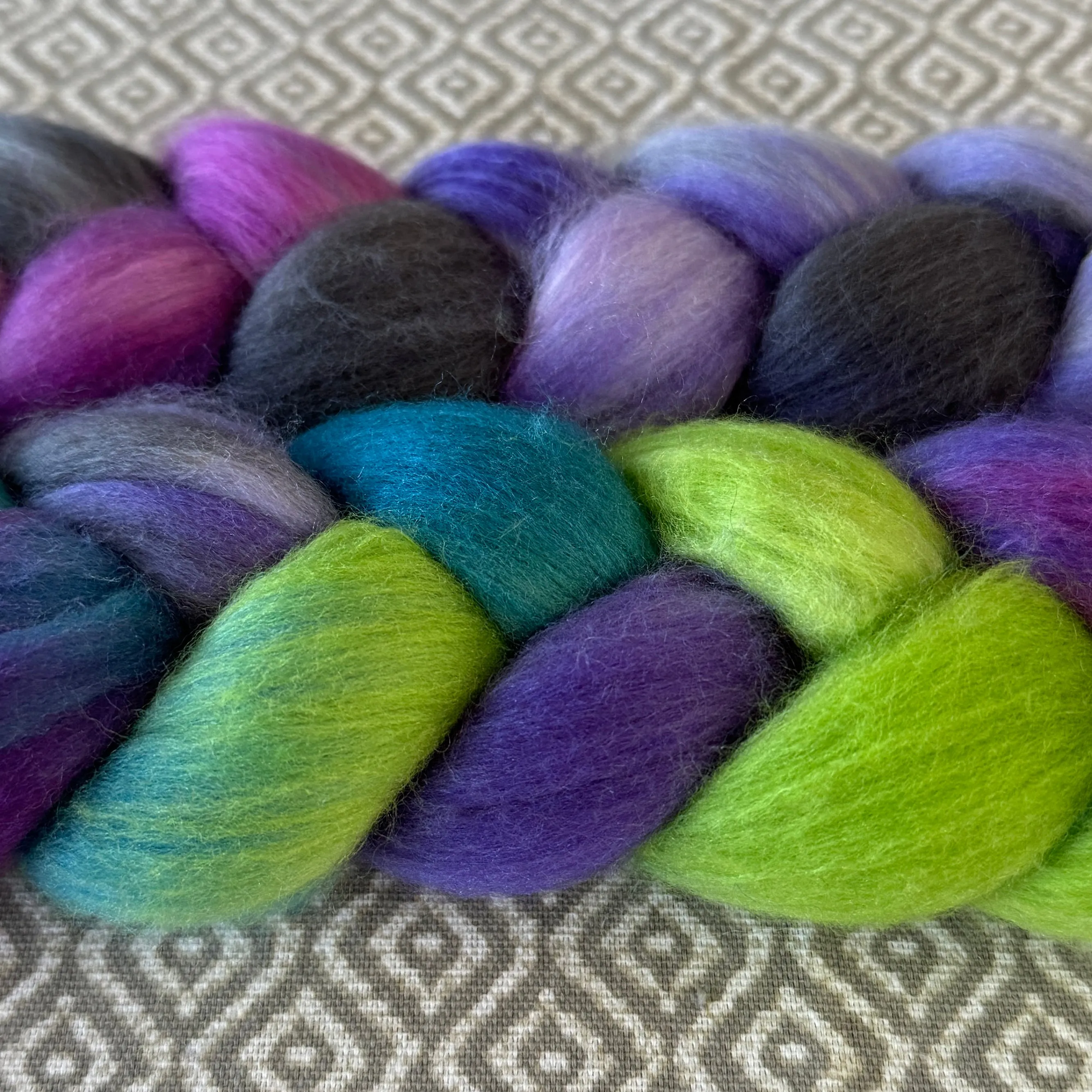 Merino Silk Cashmere Roving - Northern Lights