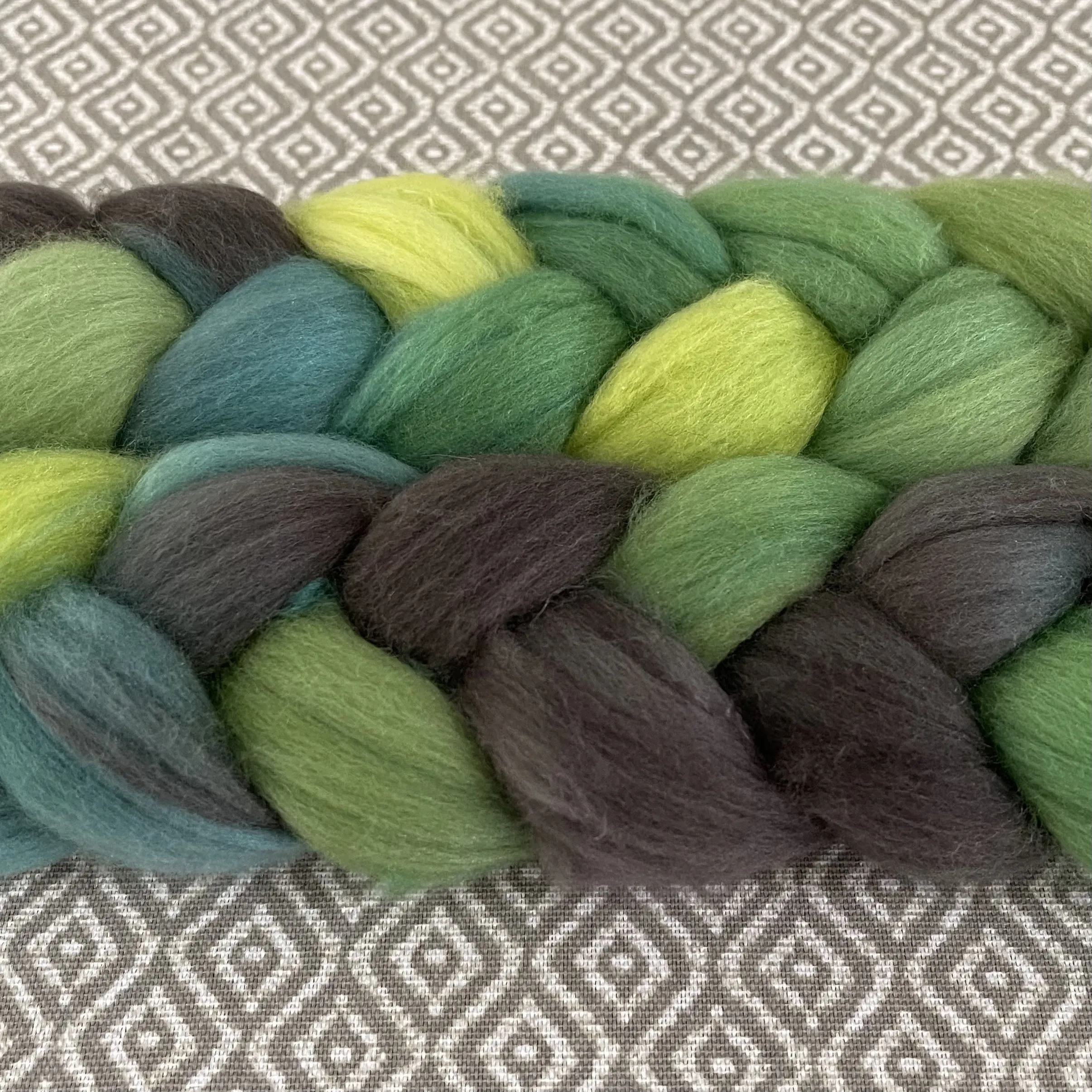 Merino Silk Cashmere Roving - Peridot