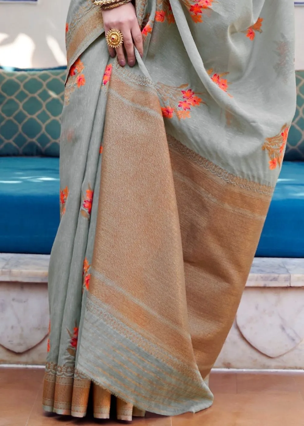 Metal Gray Linen Woven Silk Saree with Zari work on Border and Pallu